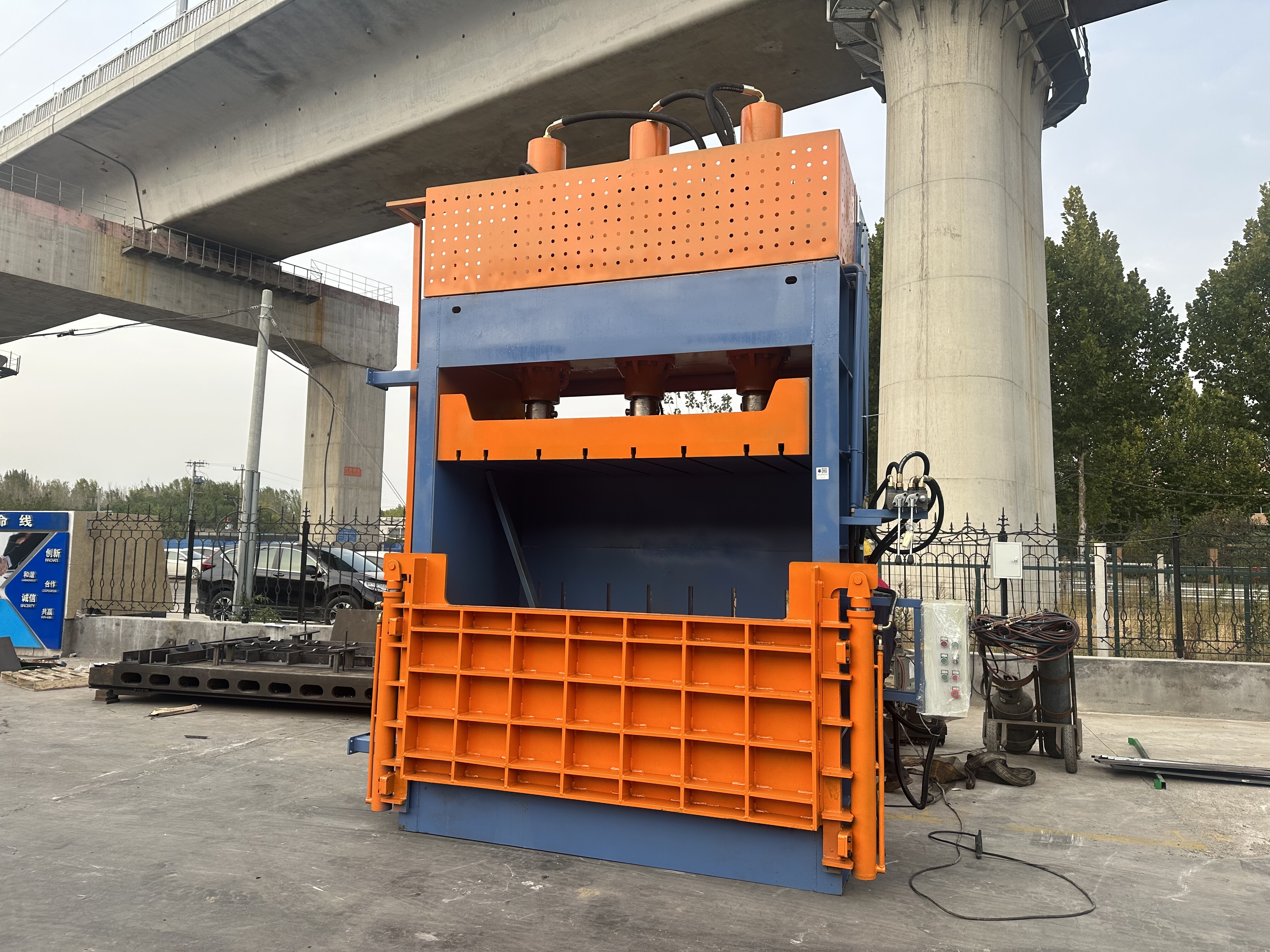 HN-300T vertical whole steel