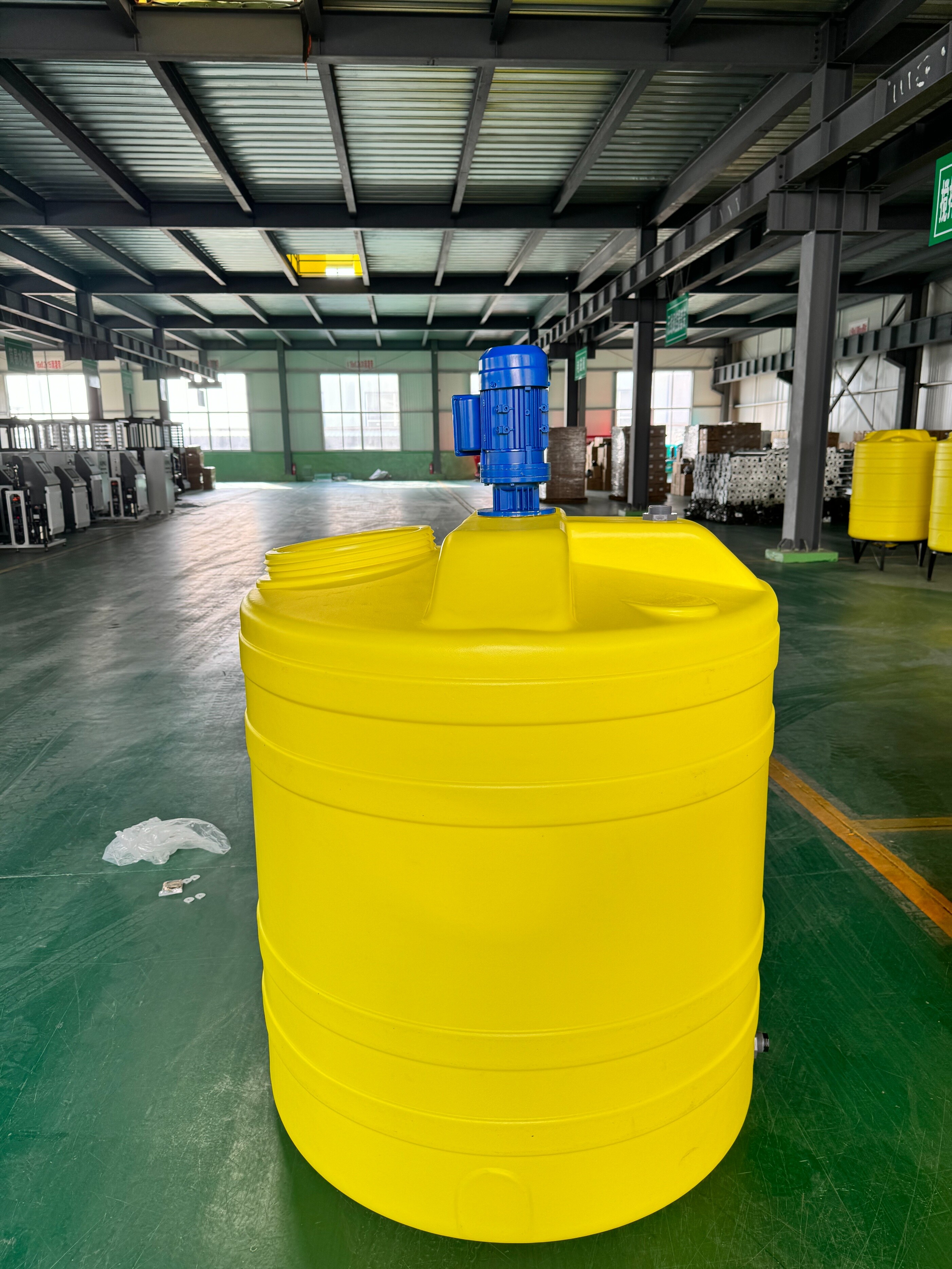 Automatic Stirring Fertilizer Tank