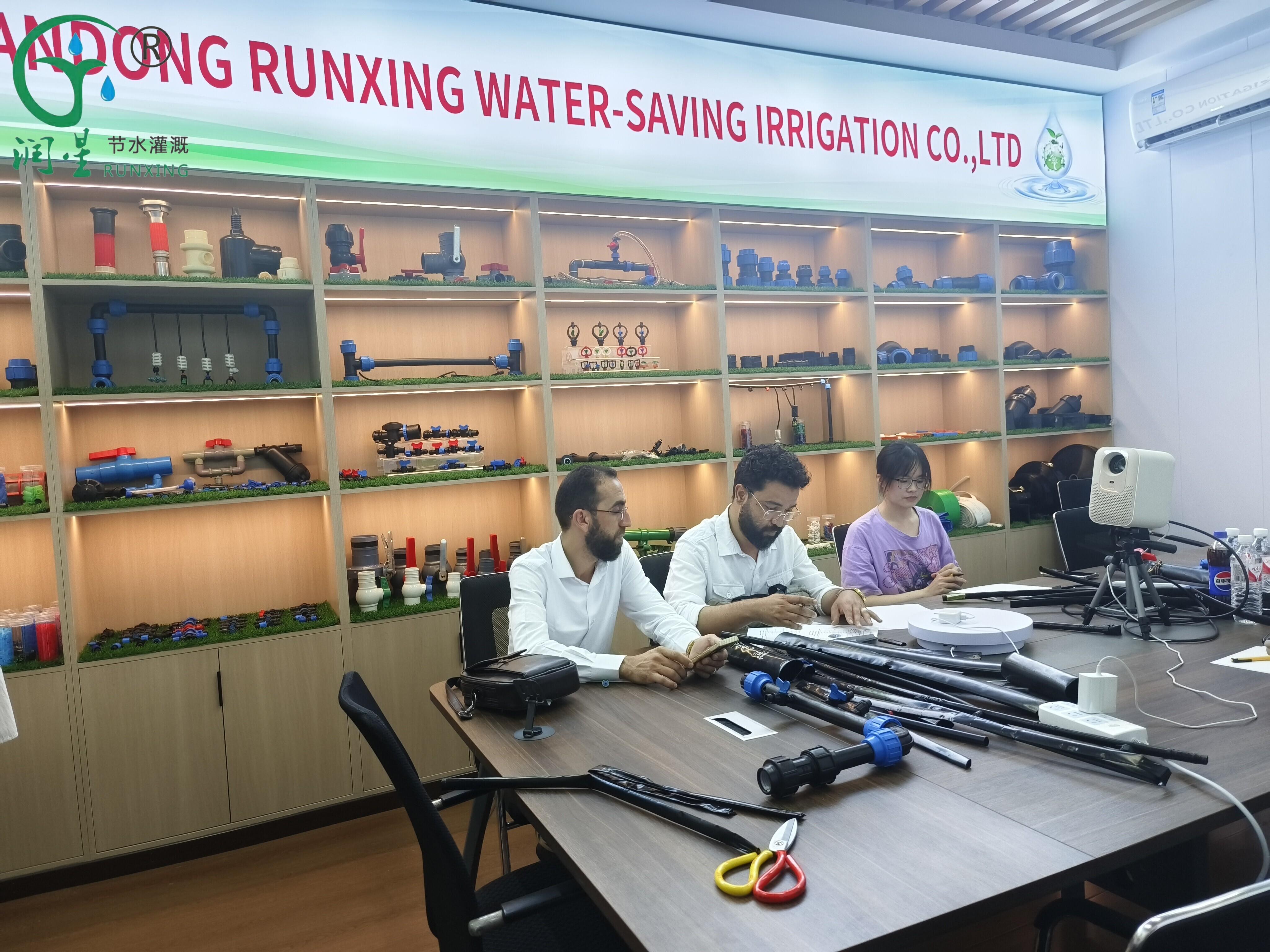 African Customers Visit Our Shandong Runxing Factory To Purchase African Customers Visit Our Shandong Runxing Factory To Purchase