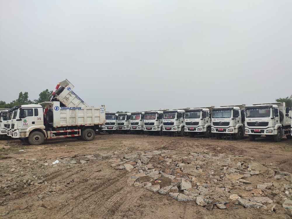 SHACMAN L3000 4×2 Dump Truck