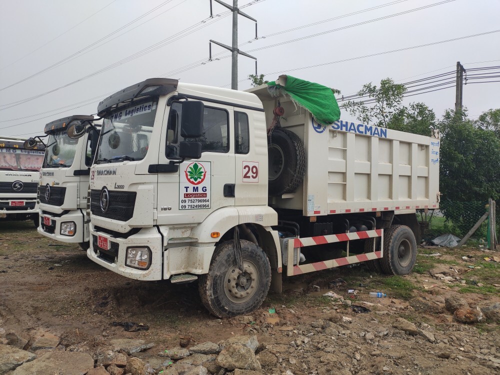 SHACMAN L3000 4×2 Dump Truck