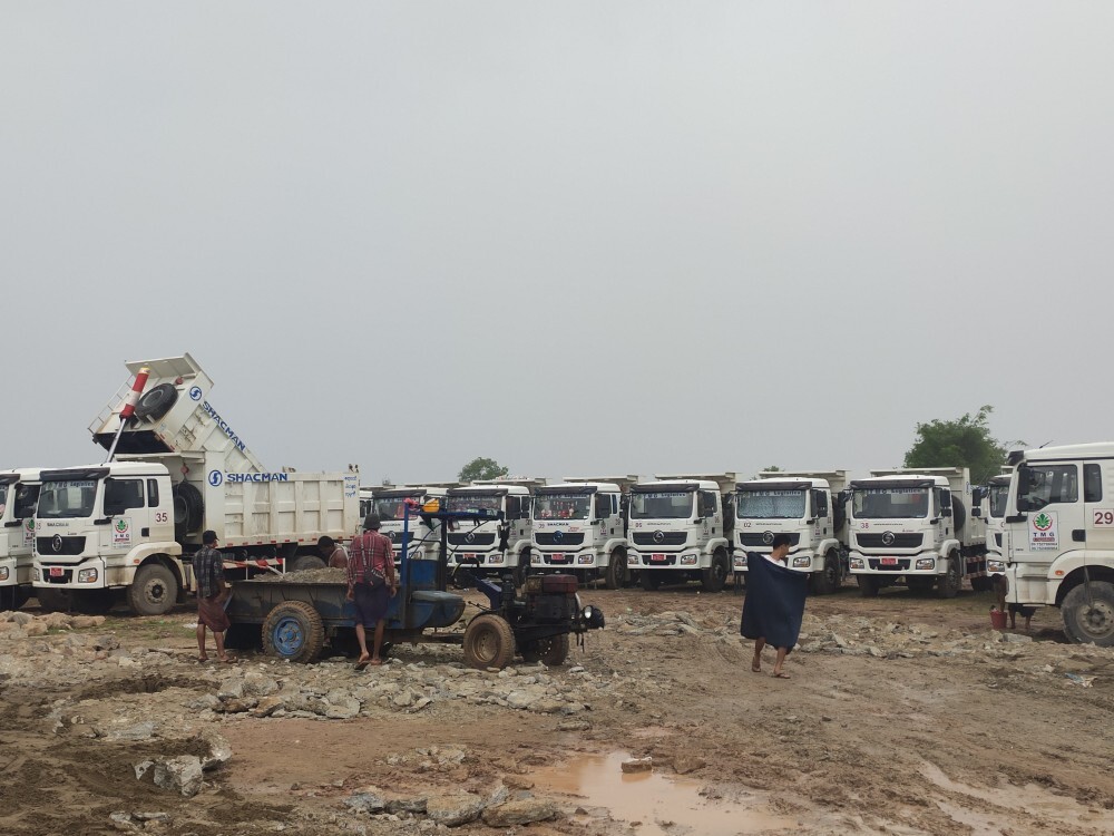 SHACMAN L3000 4×2 Dump Truck