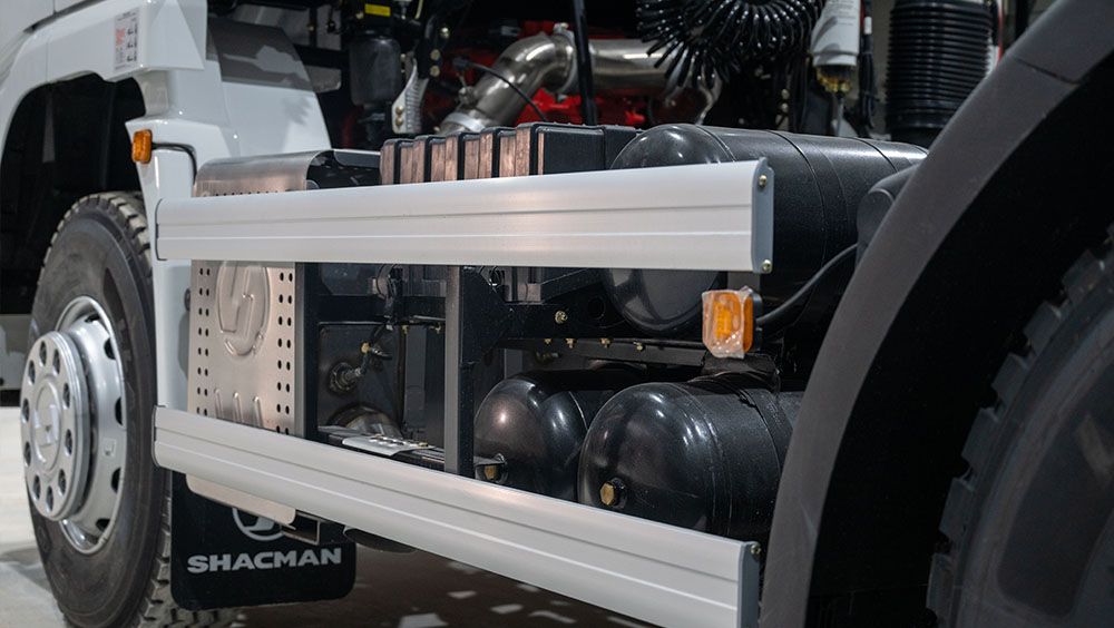 SHACMAN X5000 6×4 Trailer Truck