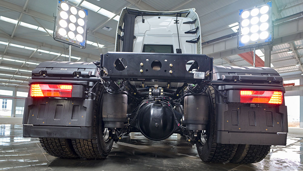 SHACMAN X5000 6×4 Trailer Truck