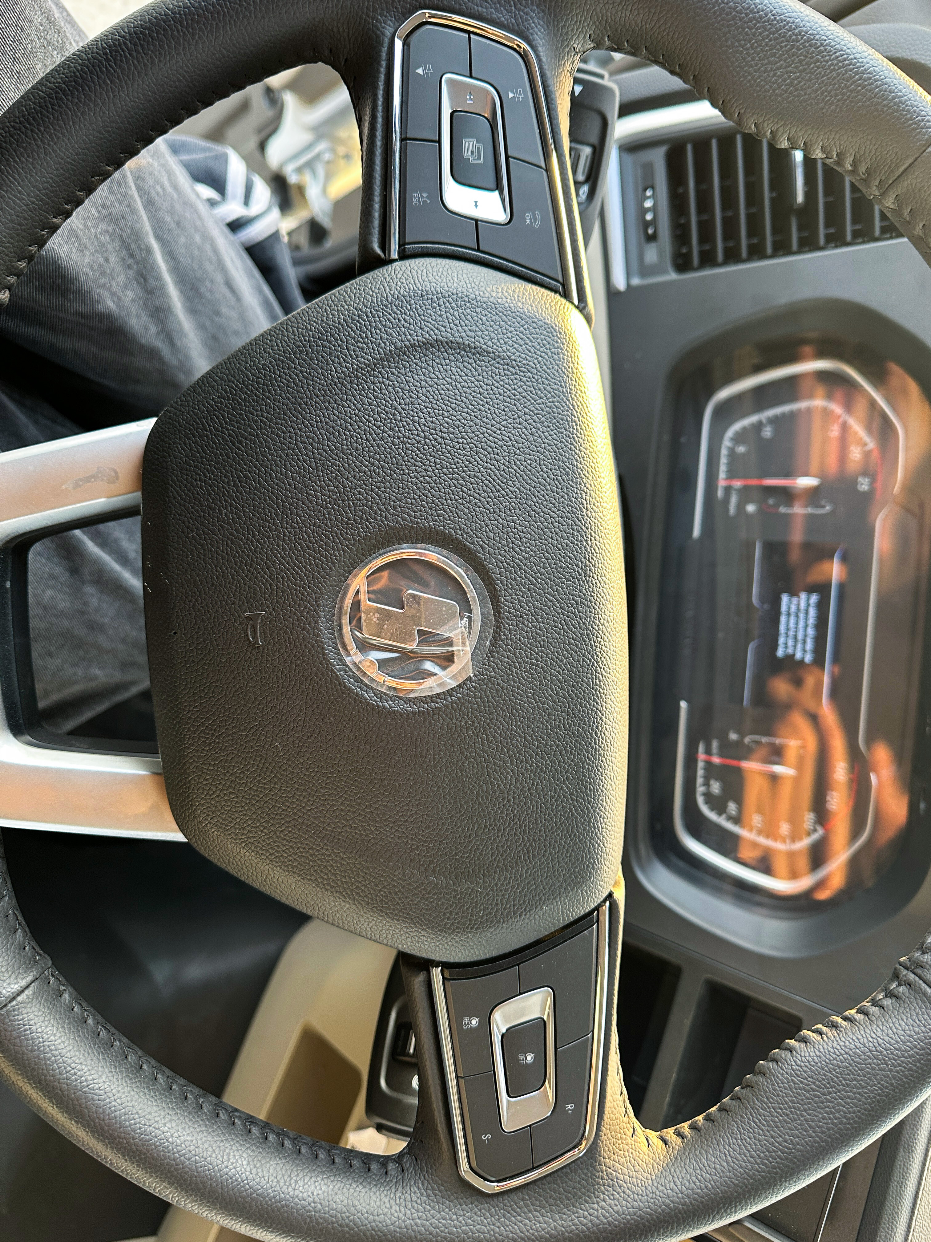 SHACMAN X5000 6×4 Dump truck 