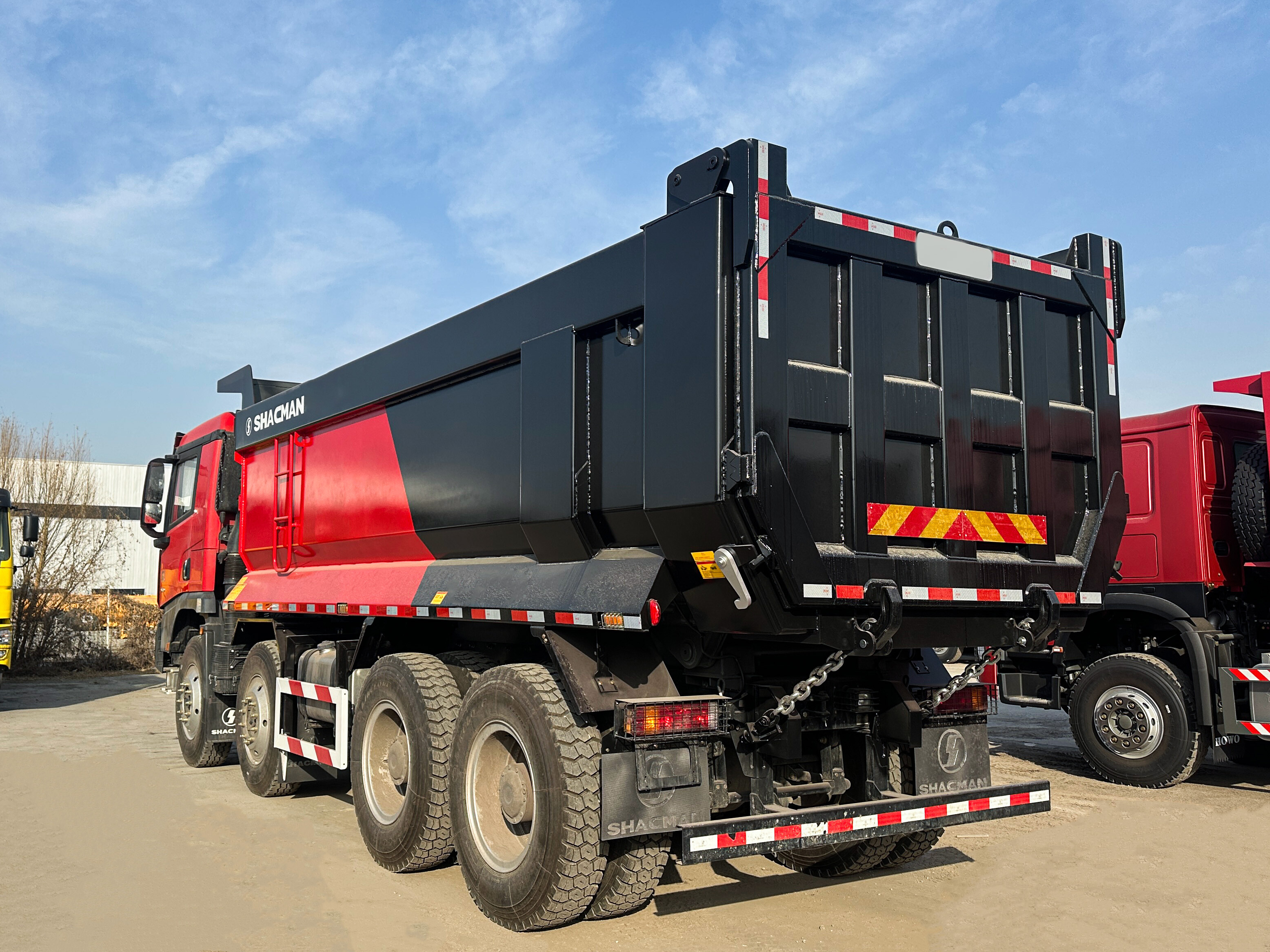 SHACMAN X5000 8×4 Dump Truck