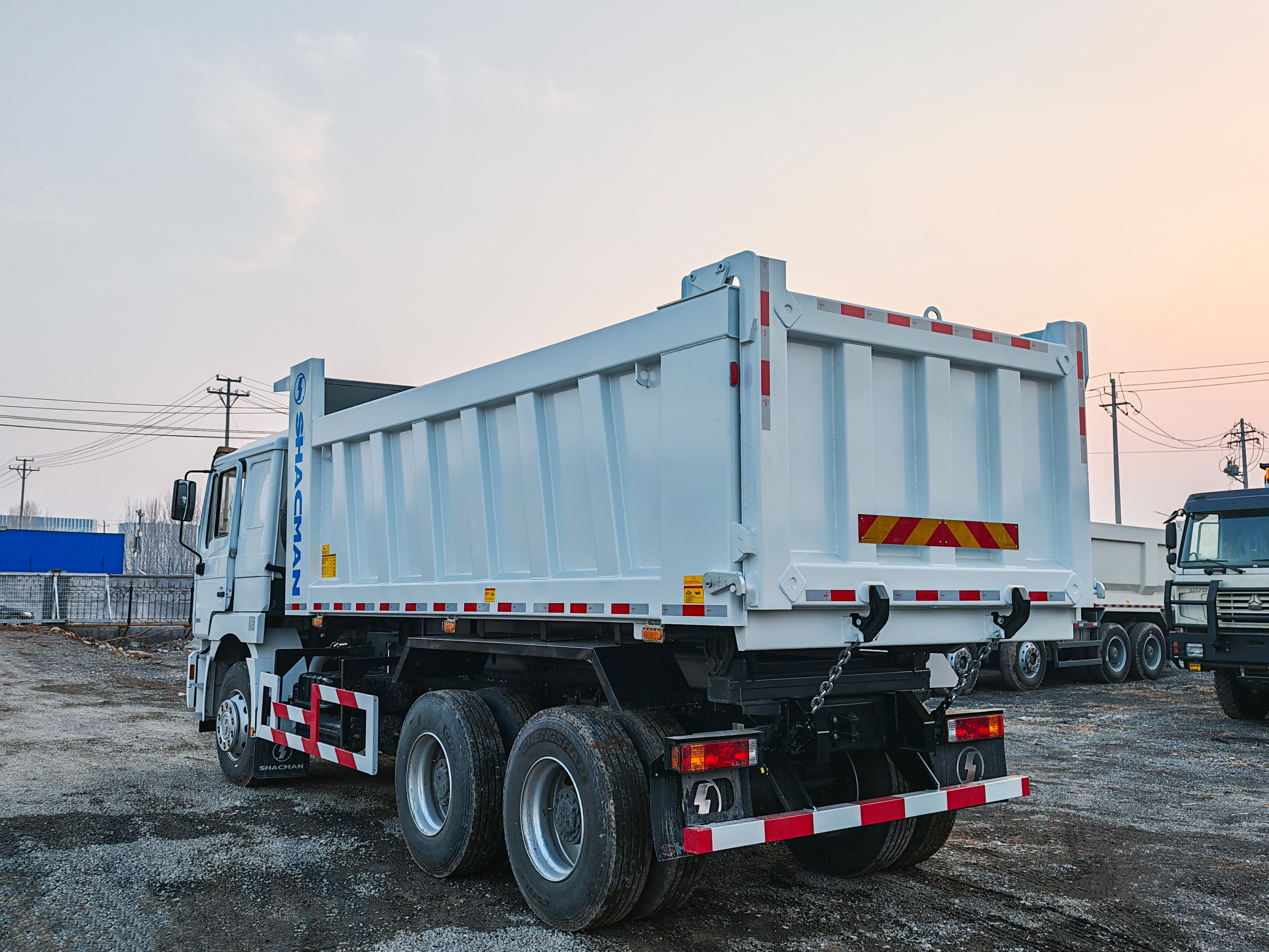 SHACMAN F2000 6×4 Dump Truck