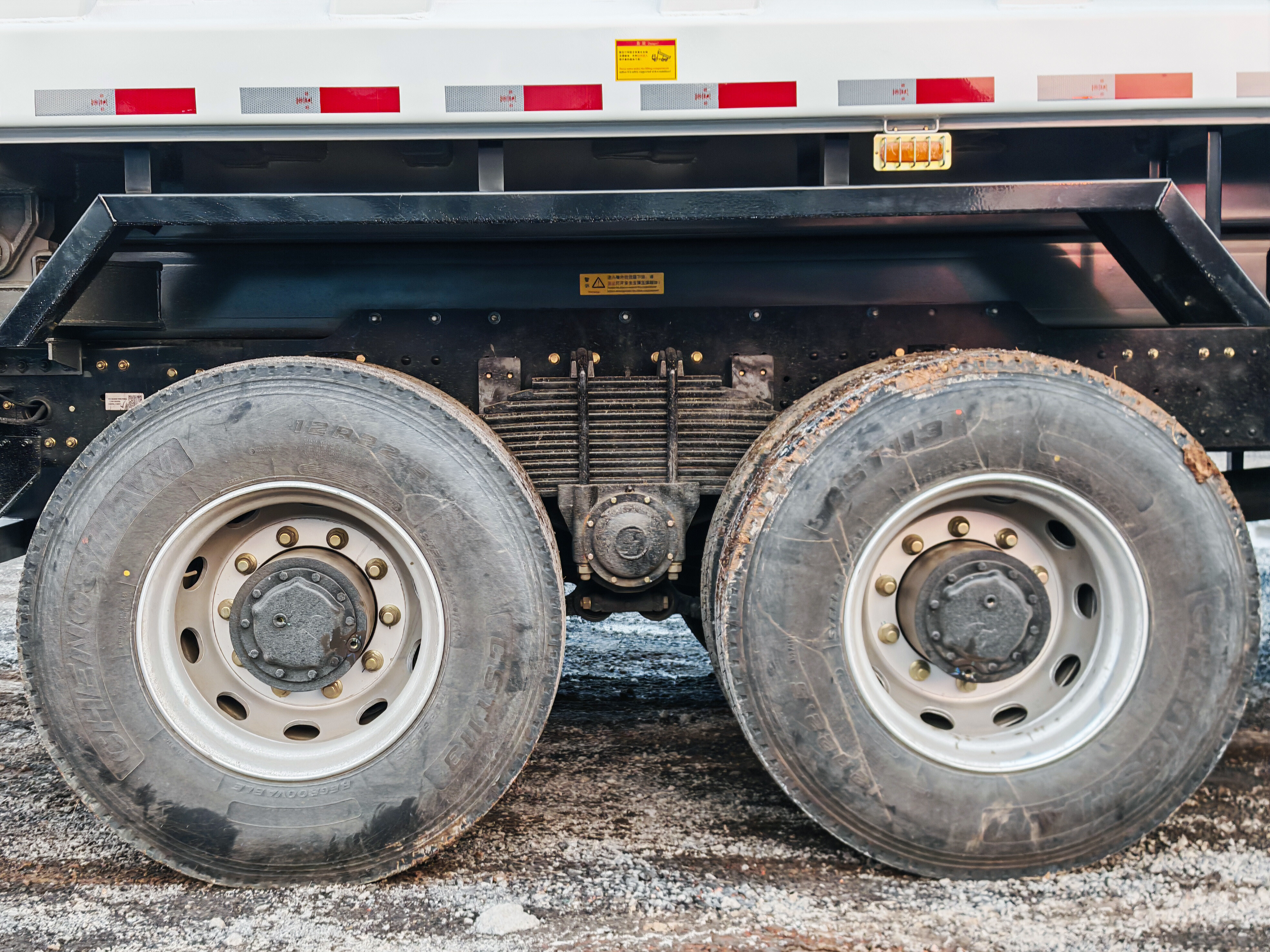 SHACMAN Dump Truck Maintenance Guide: 5 Key Tips to Reduce Downtime and Boost Efficiency