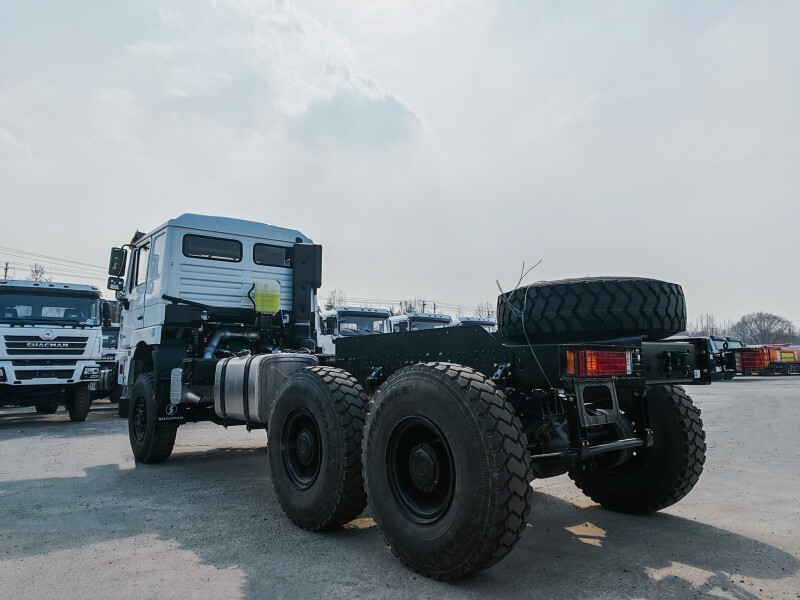 SHACMAN F3000 6×6 cargo truck chassis