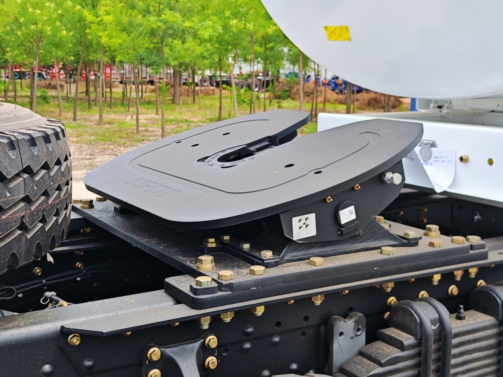 SHACMAN F3000 6×4 Trailer Truck