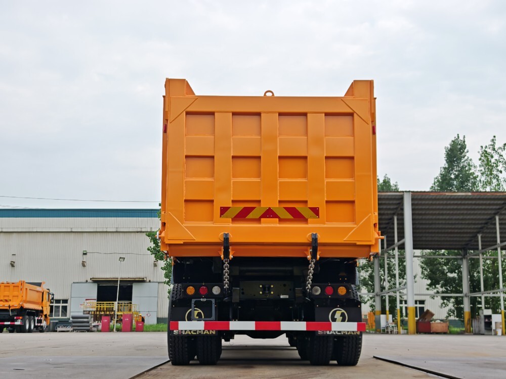 SHACMAN F3000 8×4 Dump Truck