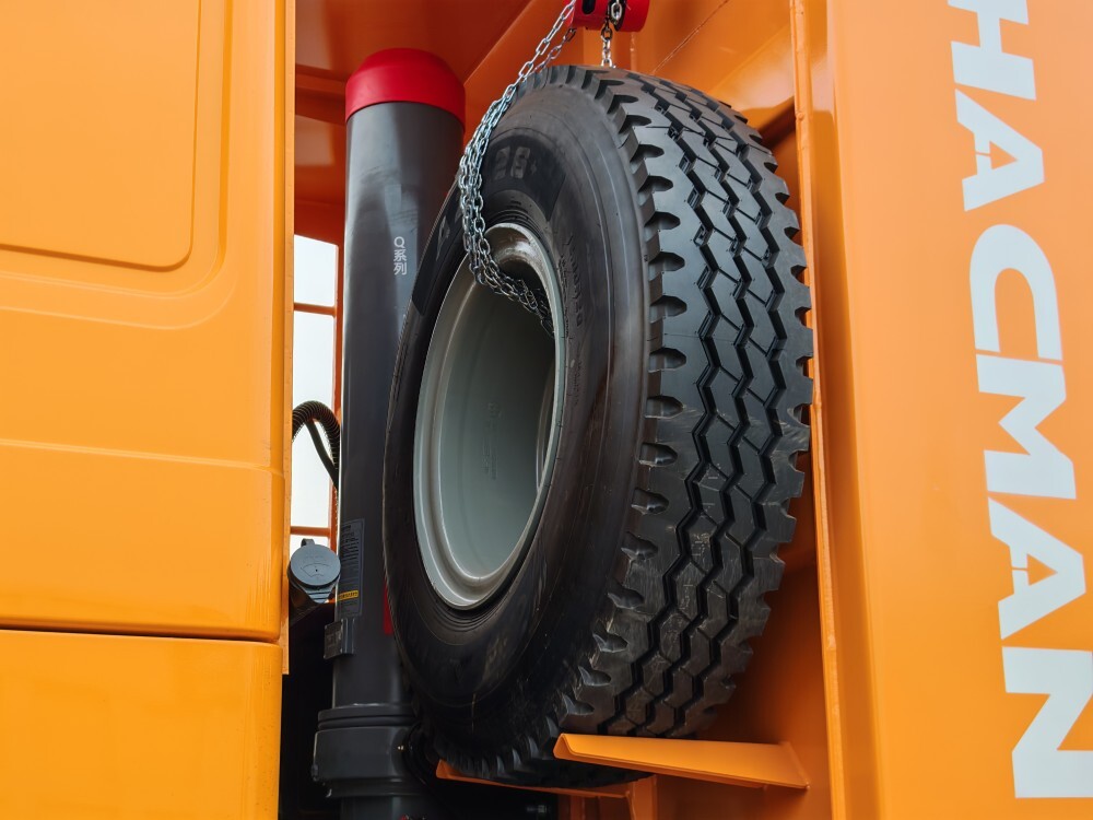 SHACMAN F3000 8×4 Dump Truck