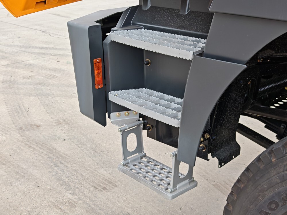 SHACMAN F3000 8×4 Dump Truck