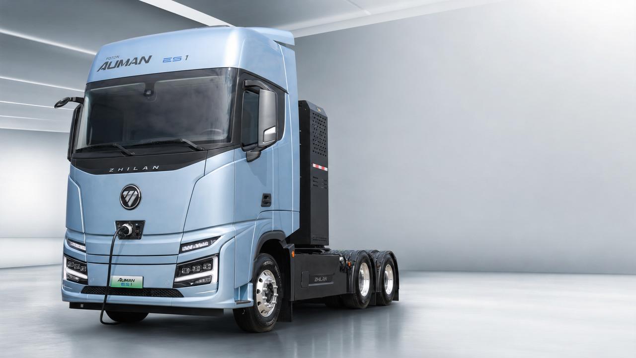CAPAS Chengdu Showcases New Energy Heavy-Duty Trucks for Emerging Markets