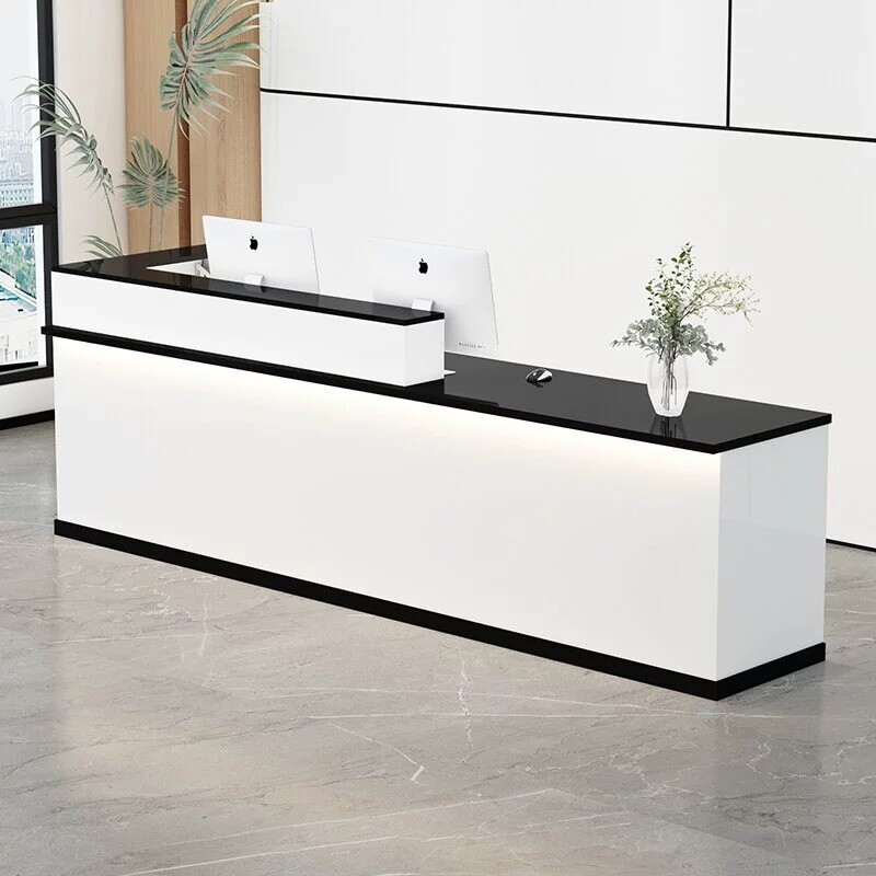 Reception desk