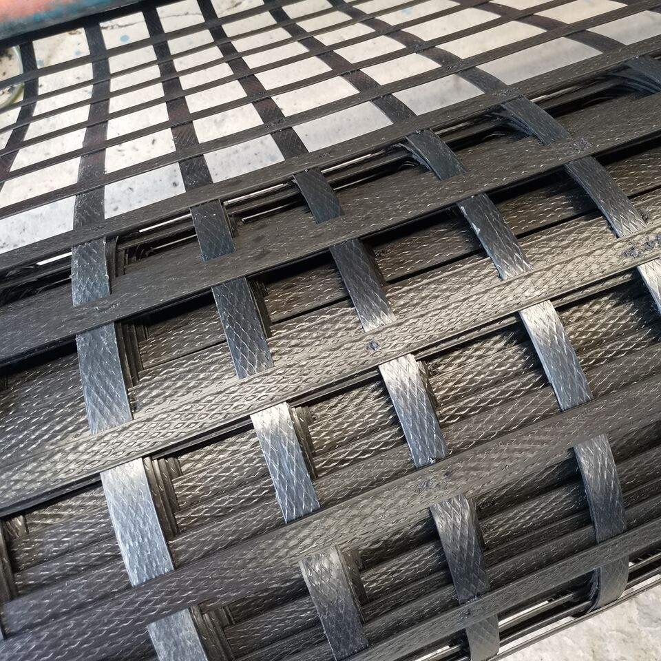 Steel-plastic Geogrid