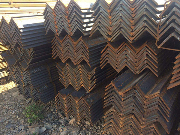 S275JR L3x3x1/4 Angle steel