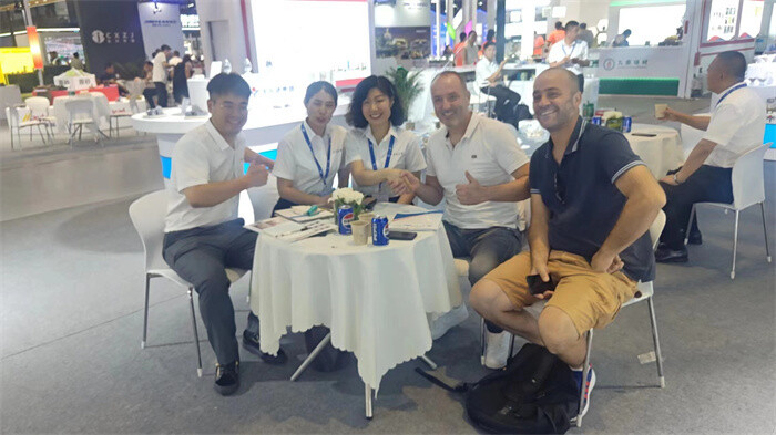 Fengerda participated in the 