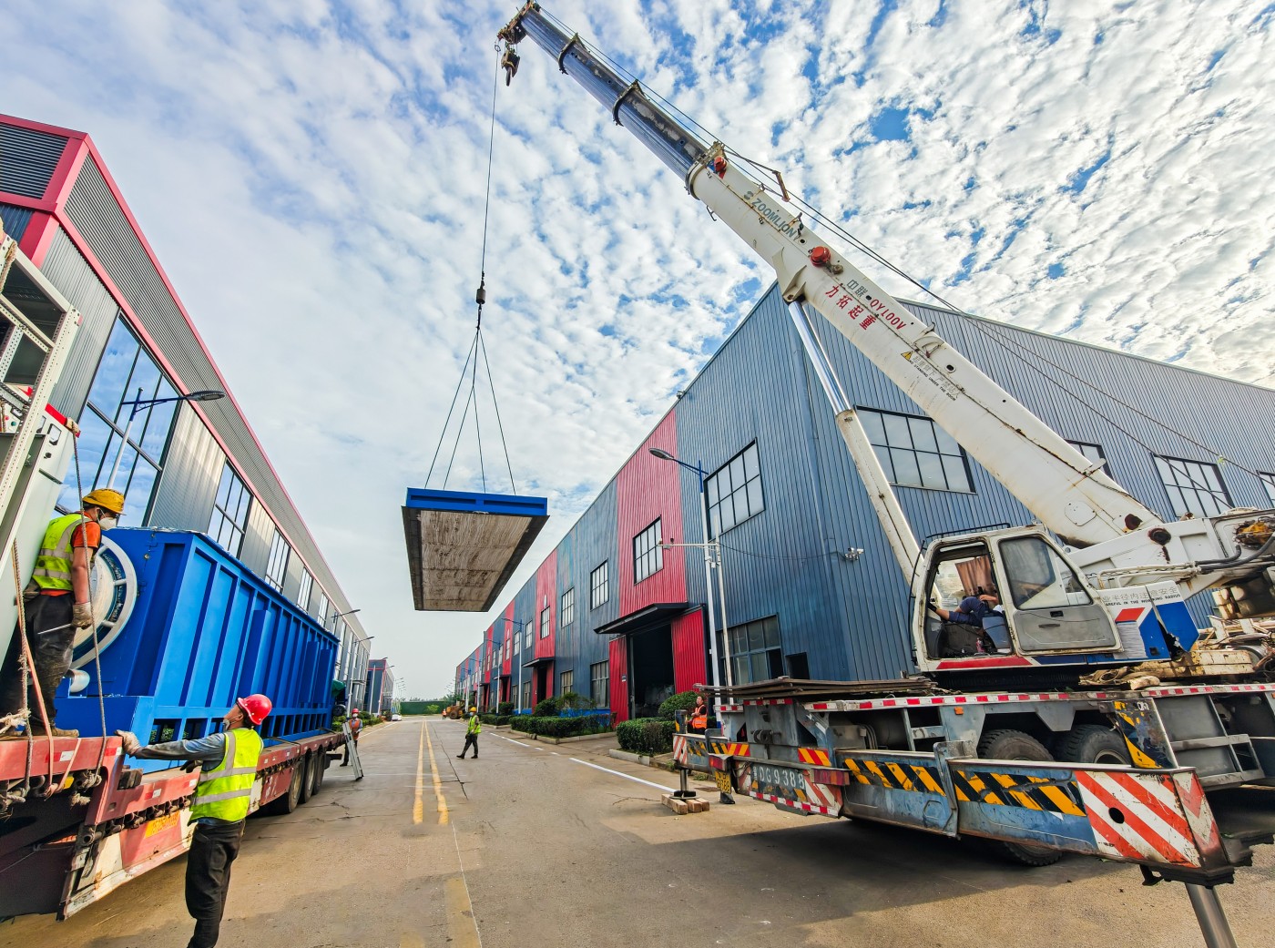 Warm Congratulations | Feng Erda Adds Two Units of China's Largest Heat Treatment Equipment