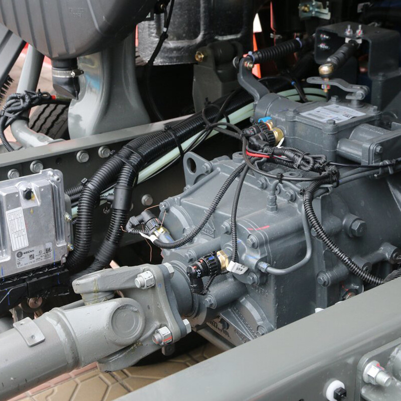 Sinotruk HOWO N5W medium truck 220HP 4X2 6.75m gate truck (ZZ5185CCYK5113E1H)