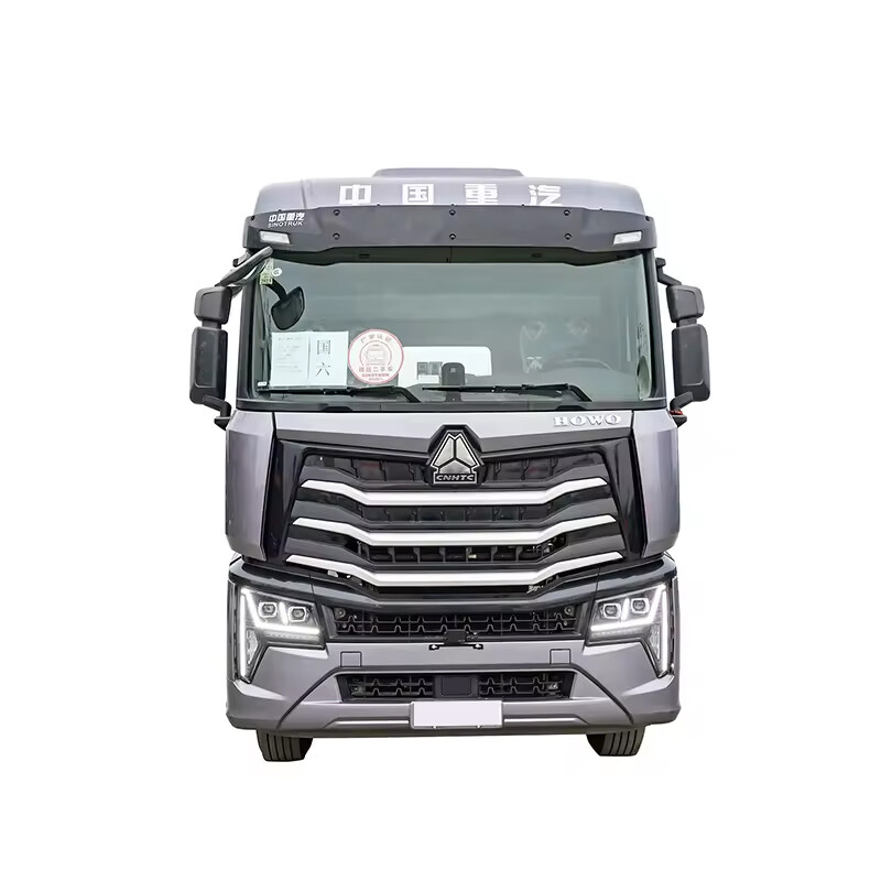 HOWO Max Heavy Truck Light Luxury Edition 480HP 6X4 LNG Tractor
