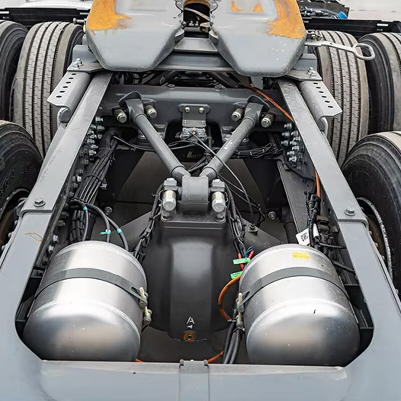 HOWO Max Heavy Truck Light Luxury Edition 480HP 6X4 LNG Tractor