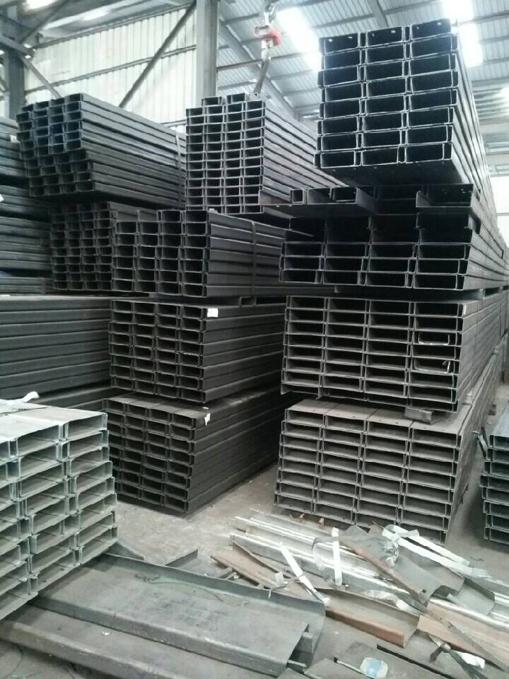 SM400A Channel steel