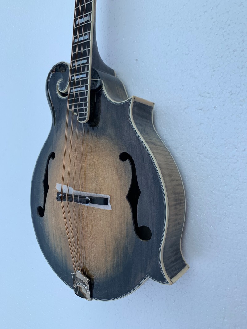 F style mandolin guitar(AOM-F105)