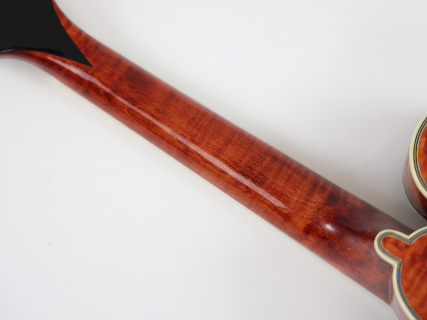 Afanti AA Solid Flamed Maple Back and Side F Mandola