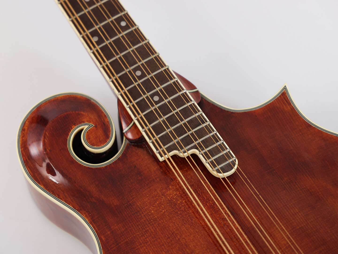 Afanti AA Solid Spruce Top Classic Gloss F-Hole Mandocello 