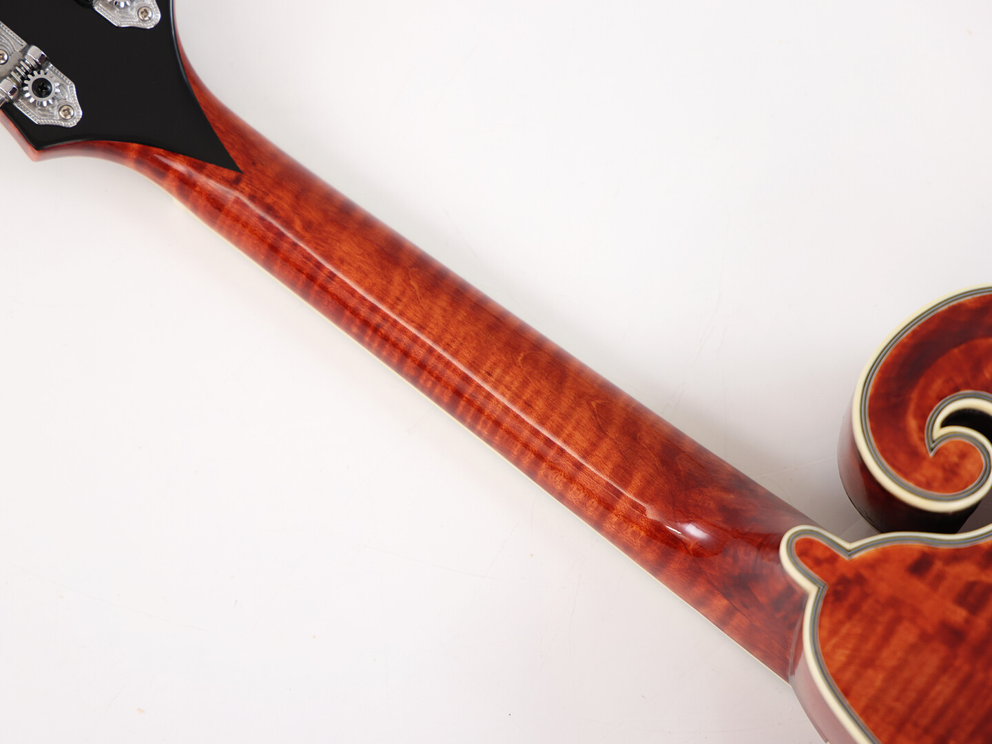 Afanti  East Luthier Series AAA Solid Spruce Top F Style Mandola