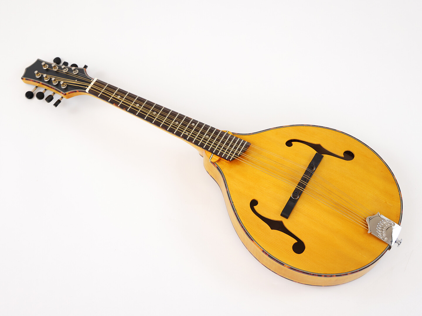 Afanti A Solid Spruce Top Solid Flamed Maple Back A Style Mandola