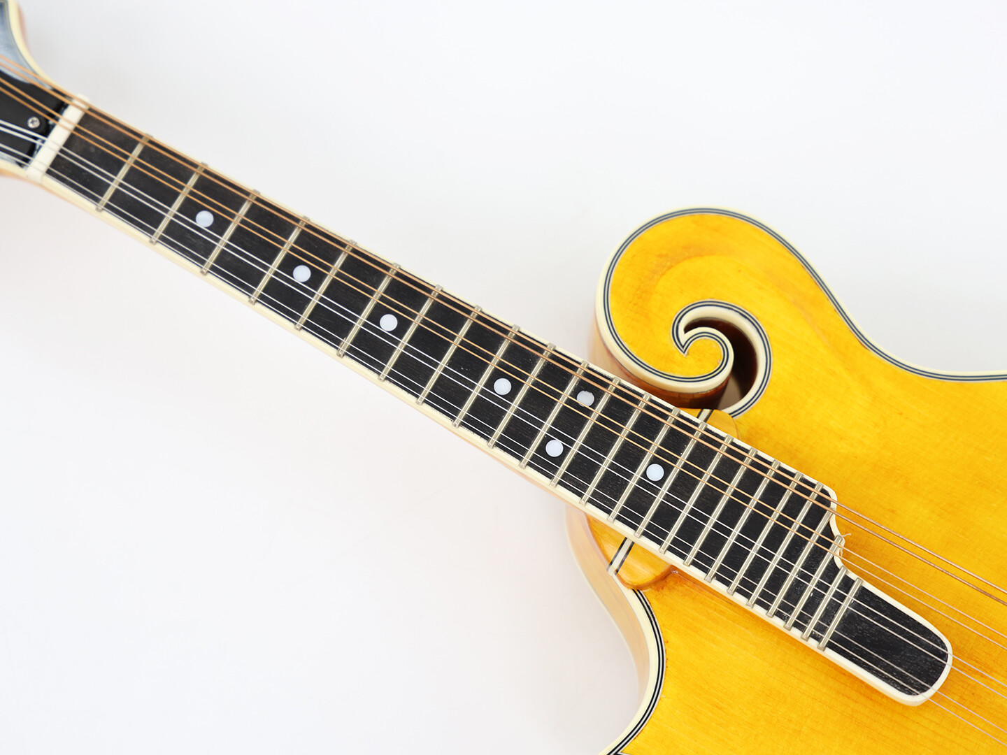 Afanti Solid Hand-Carved and Graduated AAA Spruce Top Left Hand Mandolin