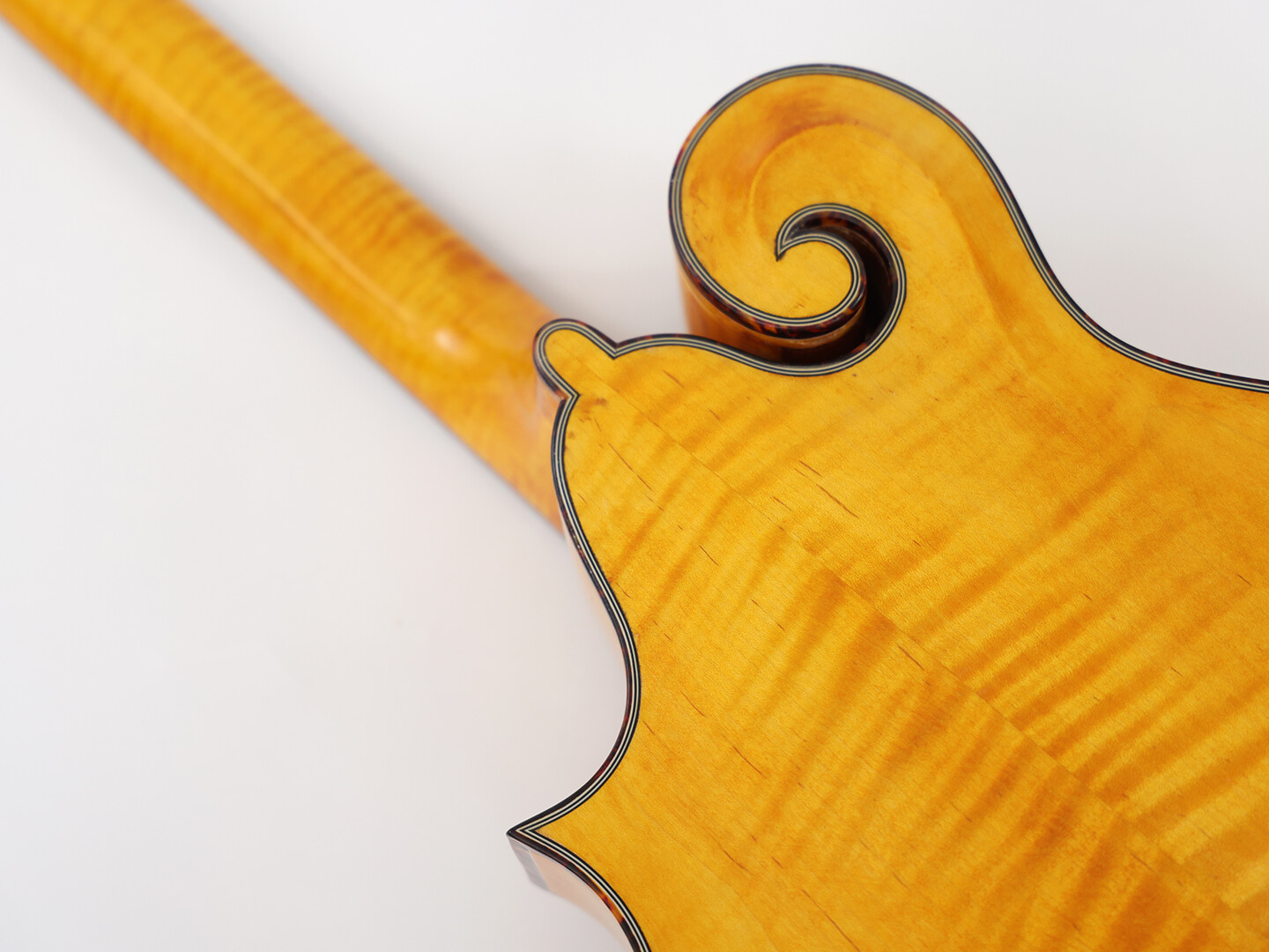 Afanti F Style A grade Solid Flamed Maple Octave Mandolin