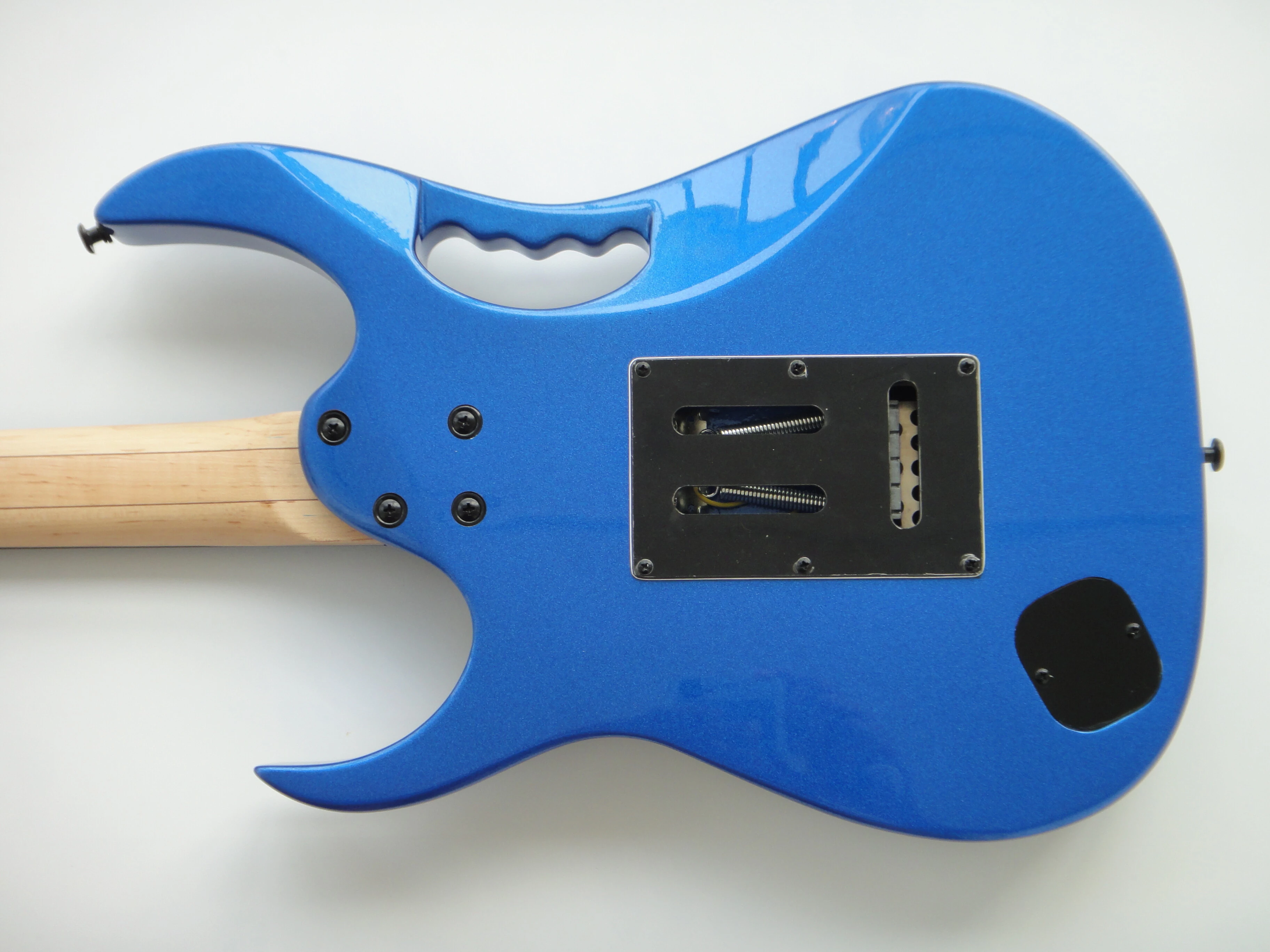 Afanti Basswood Body Guitar Customised Maple Neck Electric Guitar