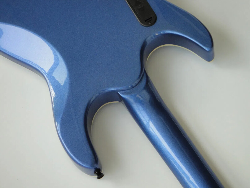 Afanti Customized Hh Double Locking 6 String Blue Metalic Headless Electric Guitar