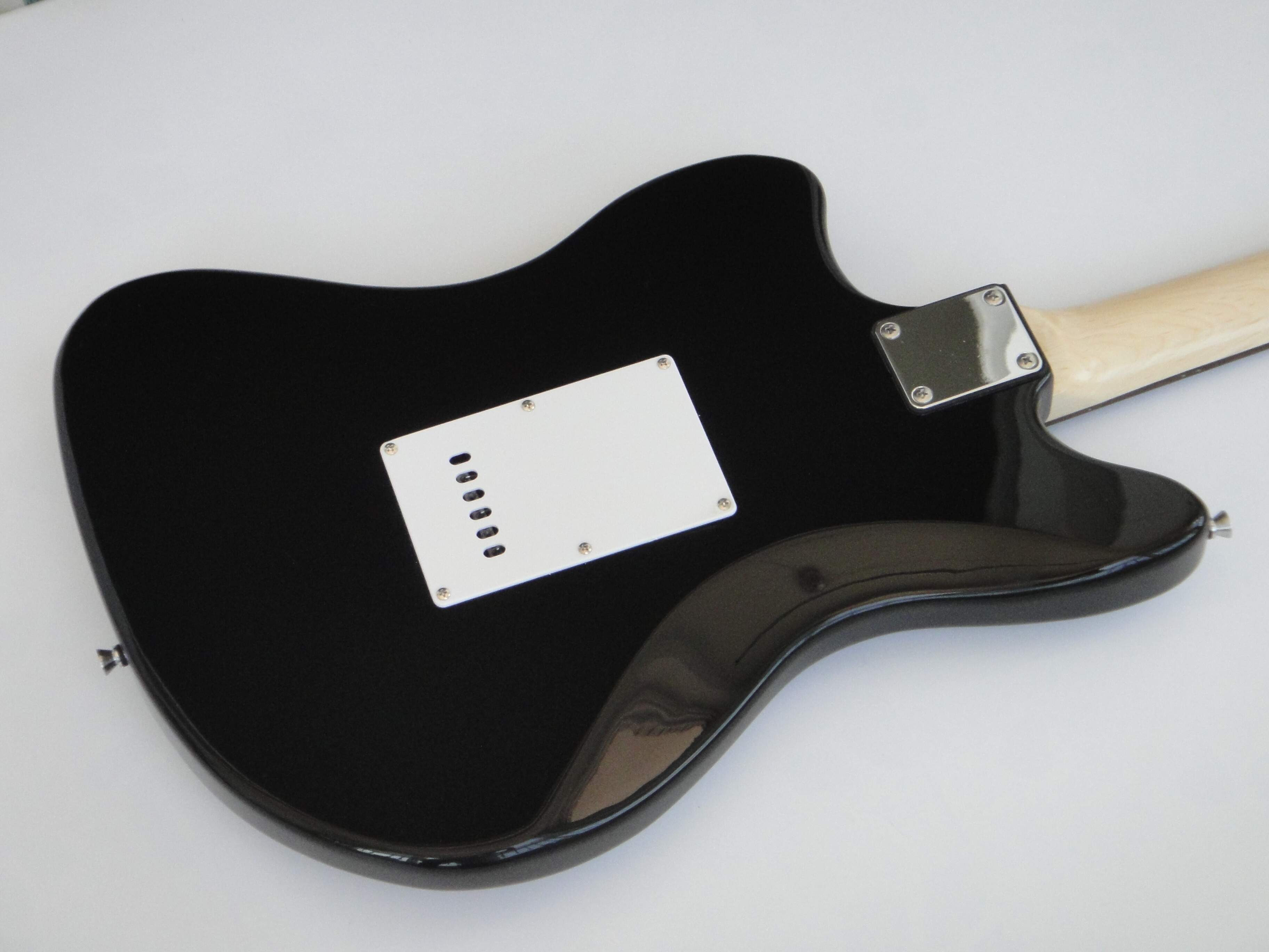 Afanti Customized SSS Tremolo Bridge Rosewood Fingerboard Sunburst Electric Guitar