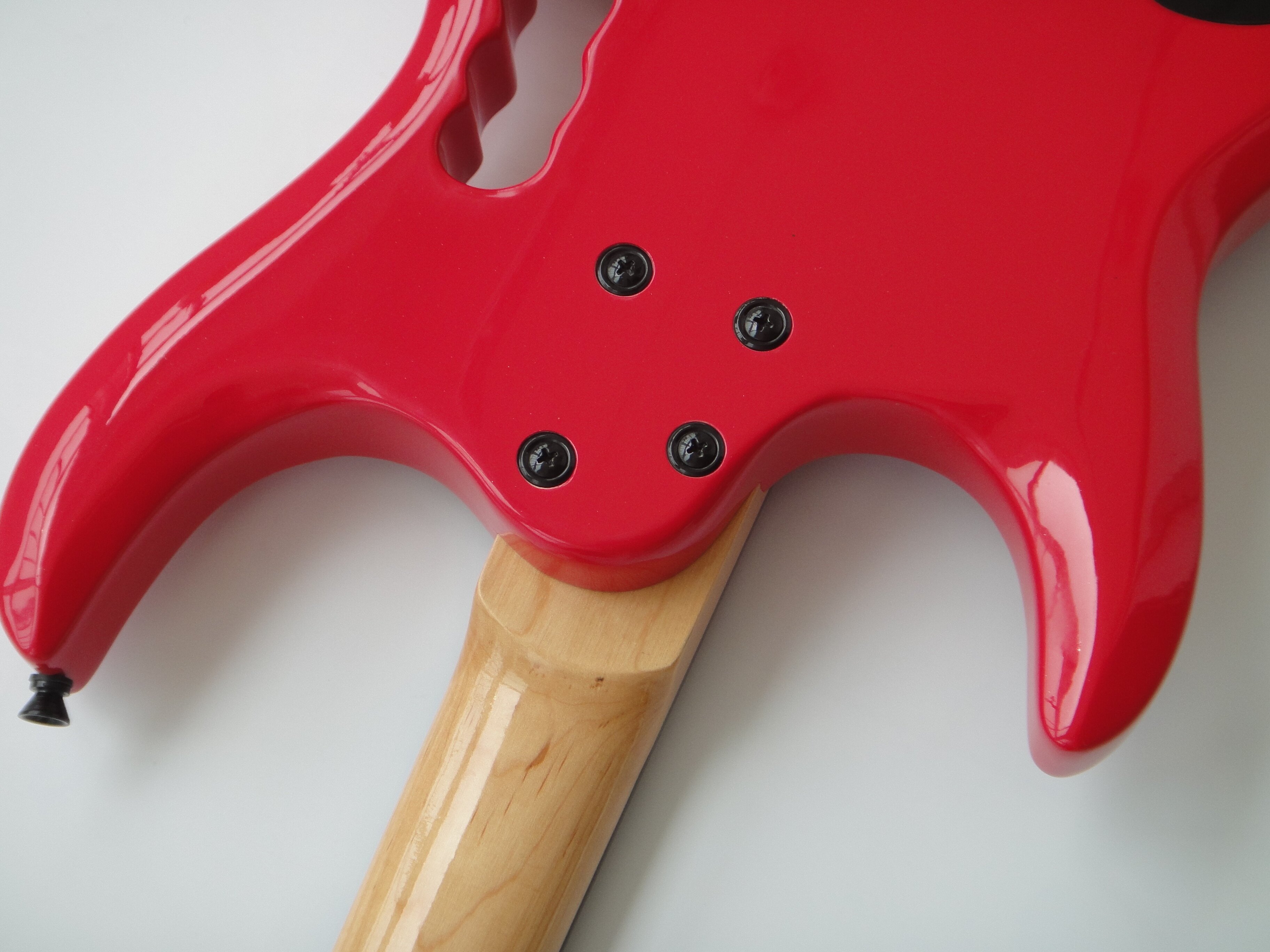 Afanti Customized Headless Hsh Double Locking 6 String Red Color Electric Guitar