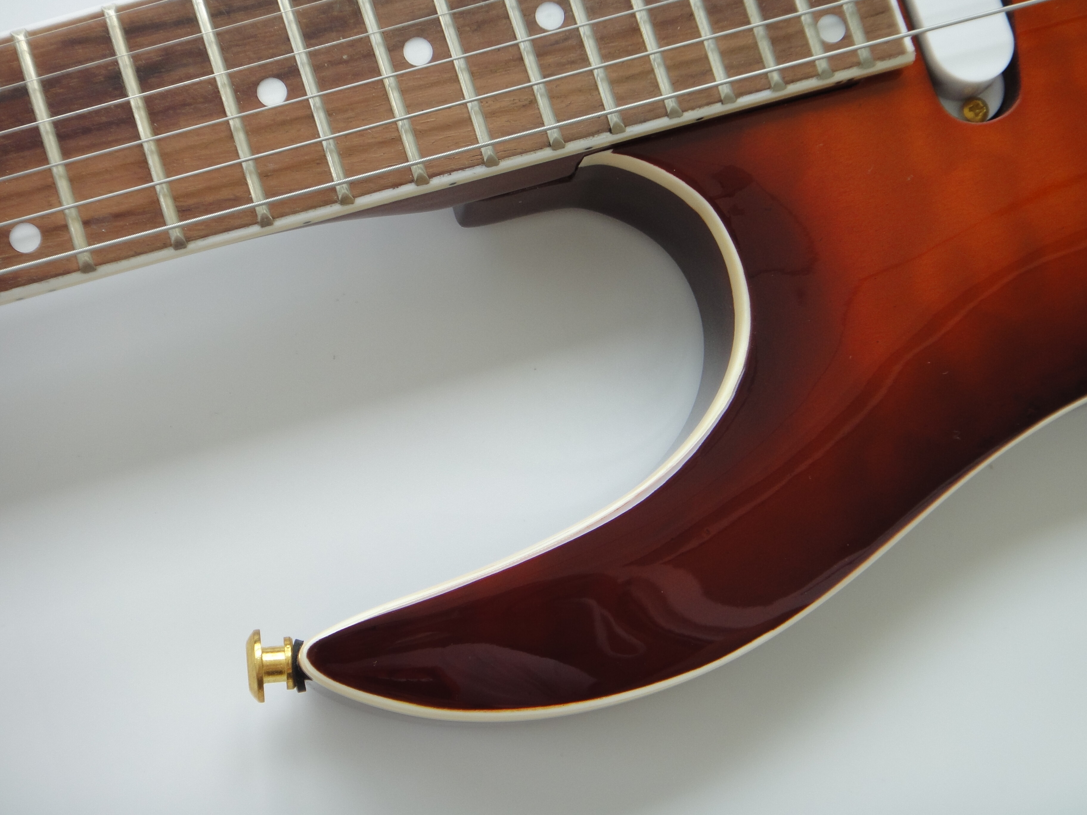 Afanti Mahogany Body with Brown Quilted Maple Veneer Electric Guitar