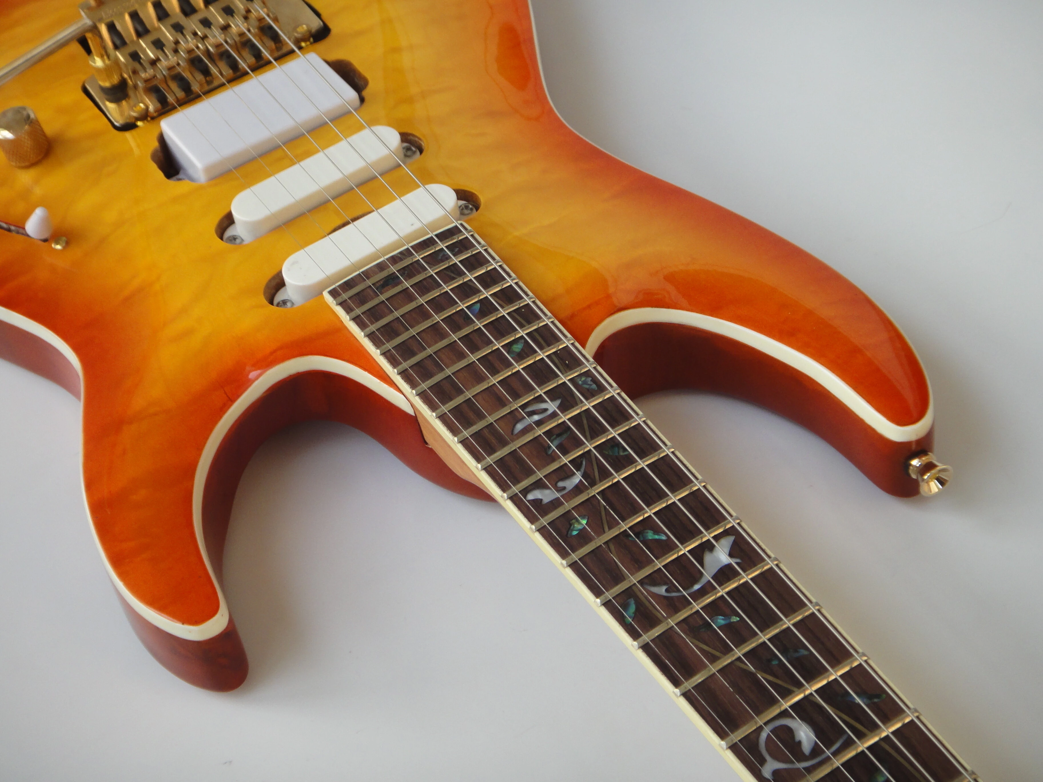 Afanti 24 Frets Mahogany Body Electric Guitar