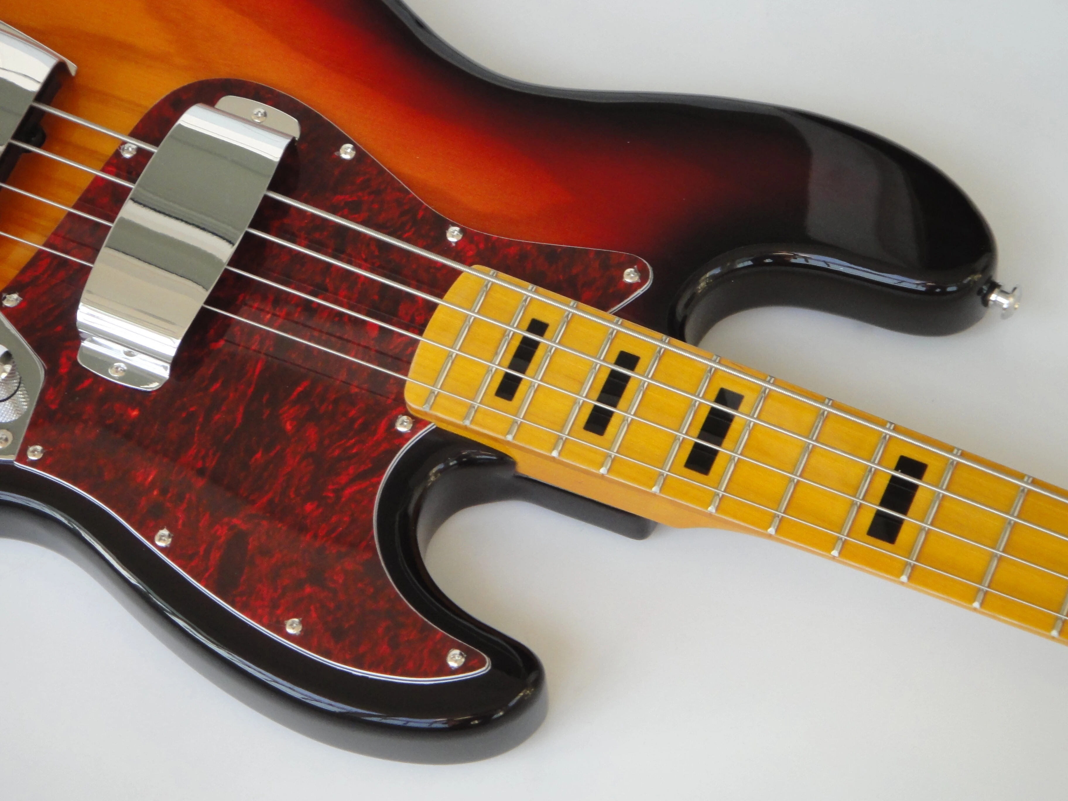 Afanti Customized  Maple Fingerboard Sunburst Electric Guitar