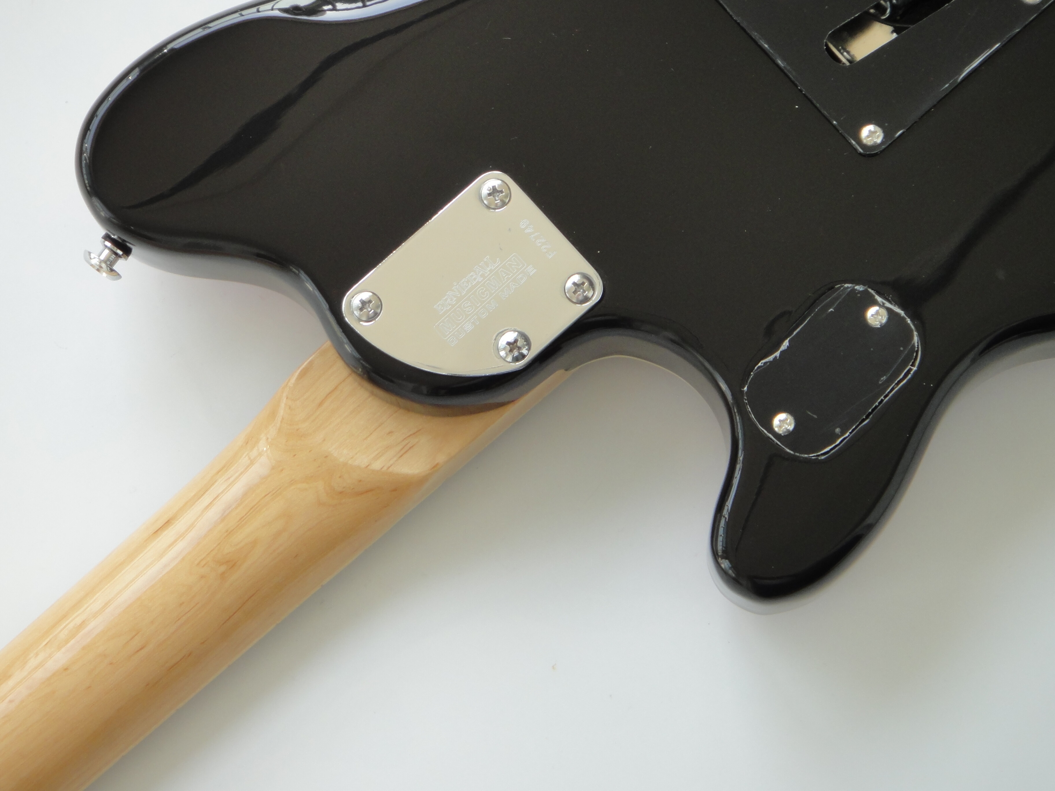 Afanti Basswood Body with Quilted Maple Veneer Electric Guitar