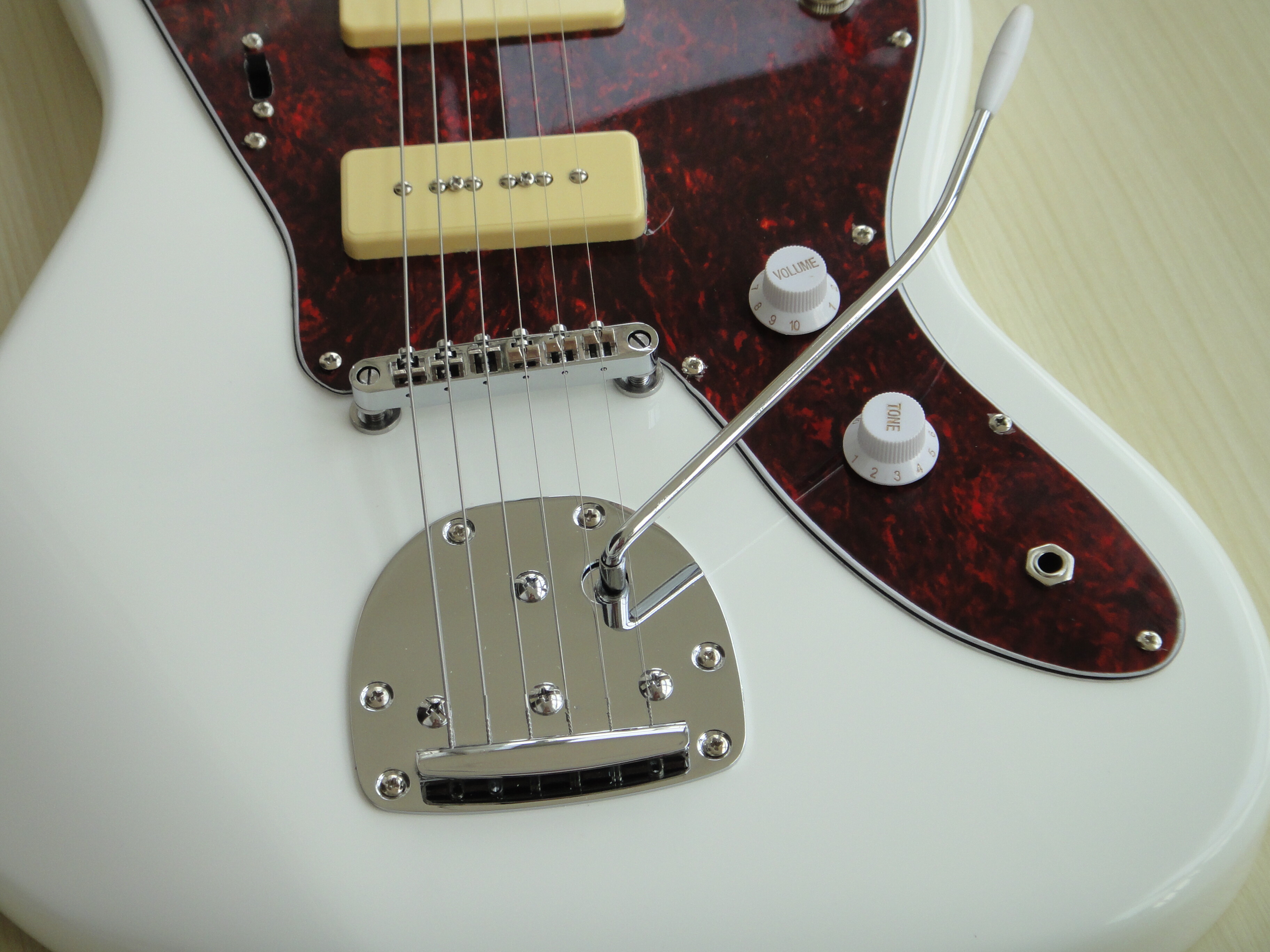 Afanti Customized Birds Eye Maple Neck P90 Pickup Right Handed Electric Guitar