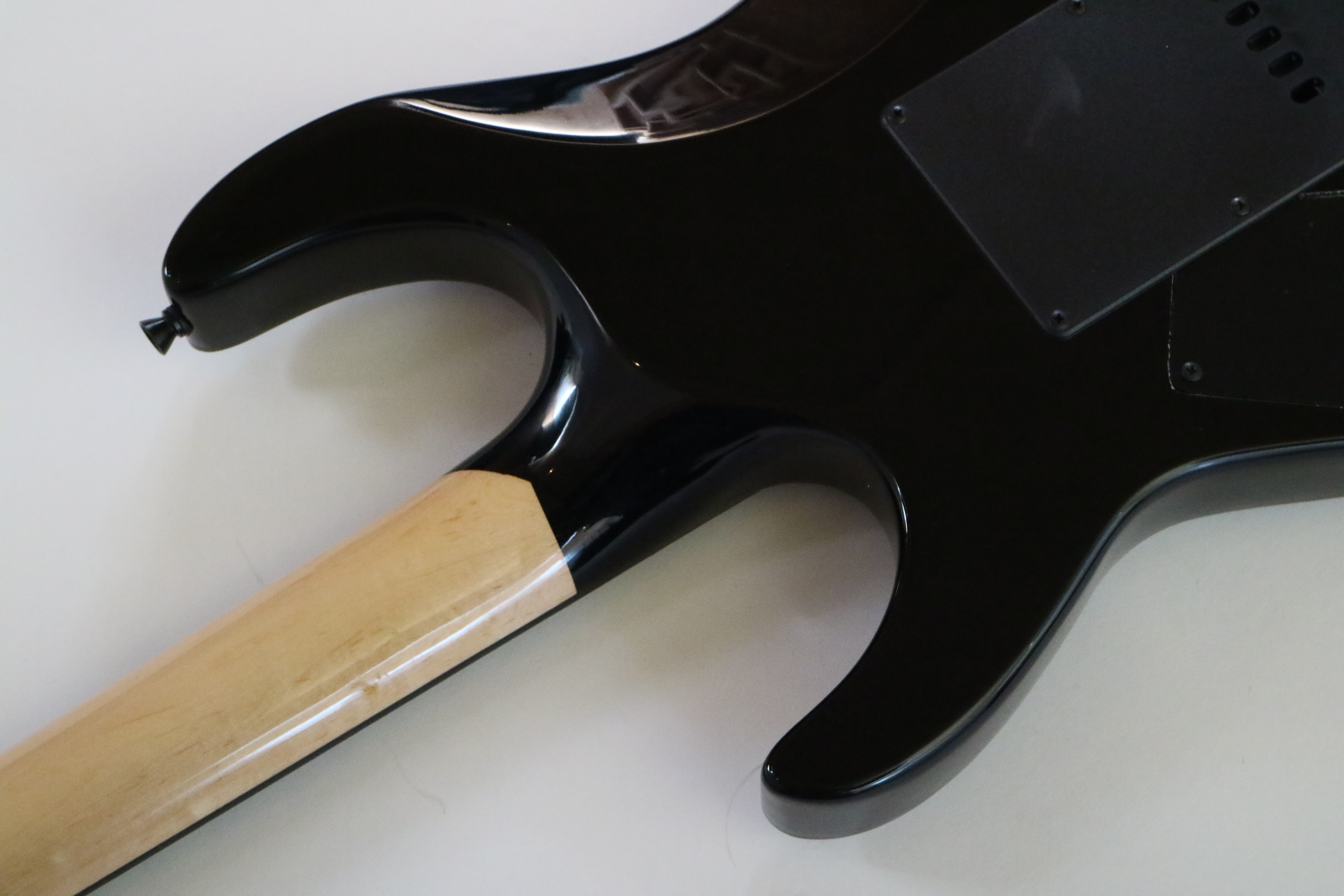 Afanti Mahogany Body with EMG Pickup Electric Guitar