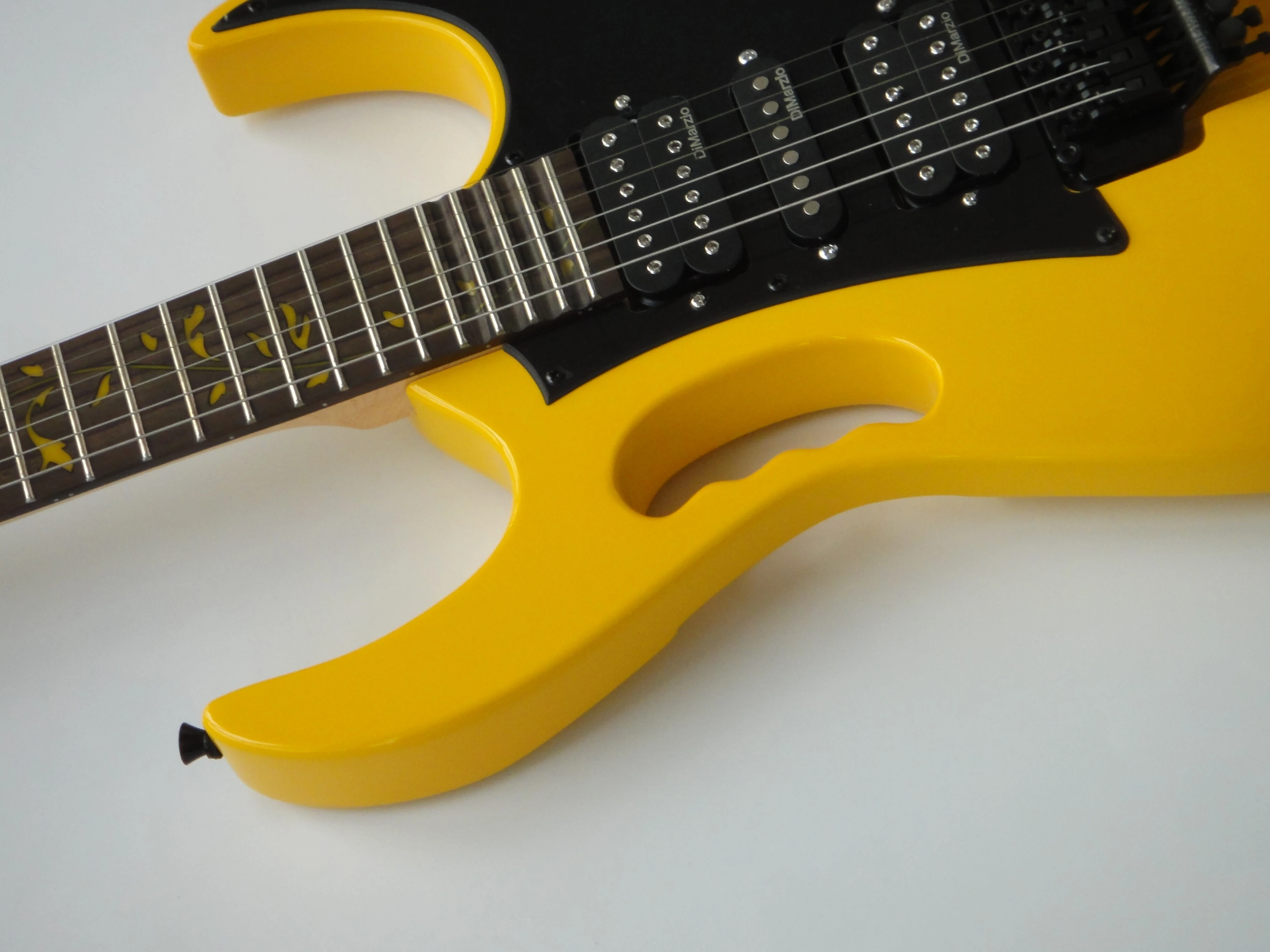 Afanti Customized Basswood Body Bolt on Neck Electric Guitar