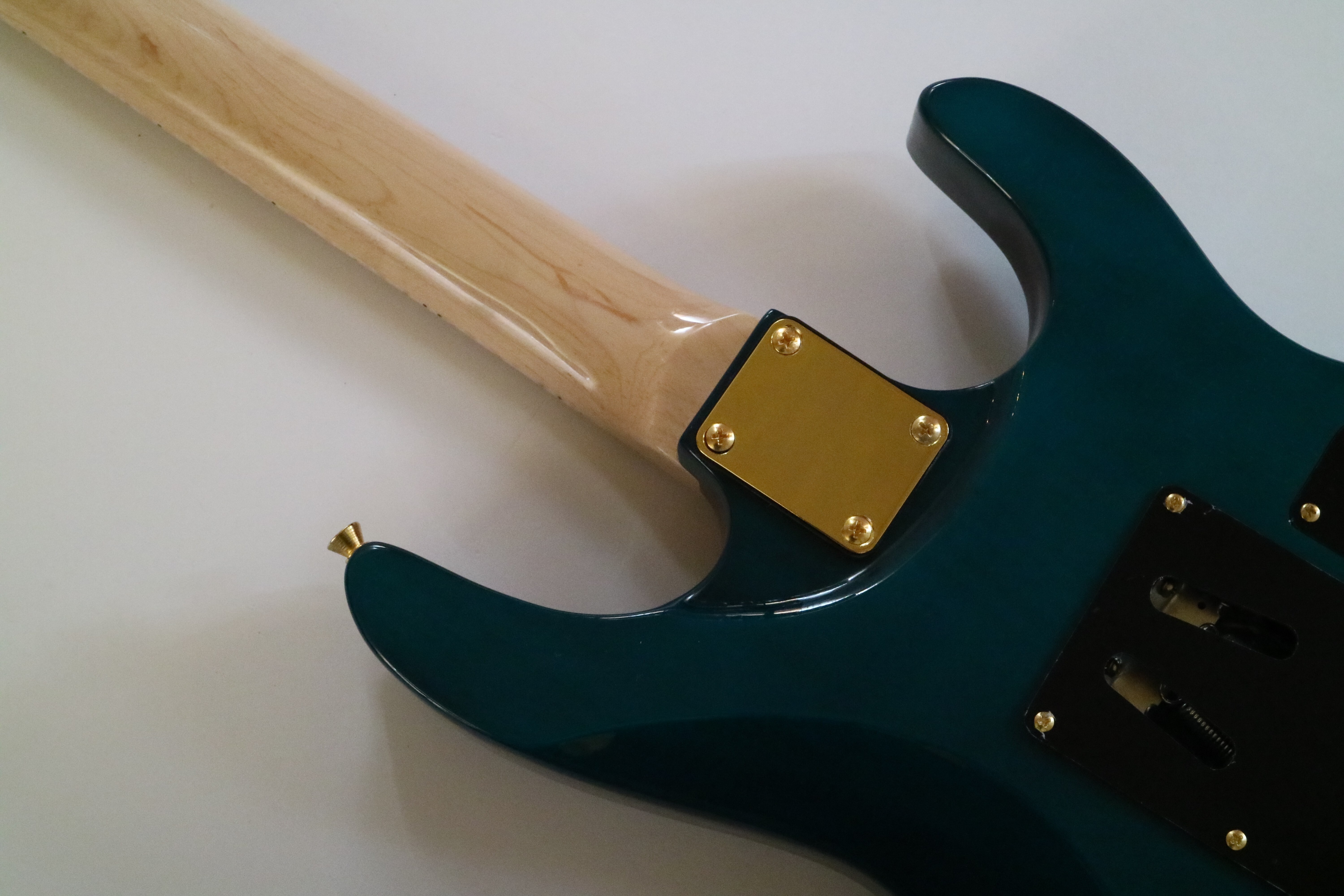 Afanti Bolt On 24 Frets Basswood Body Electric Guitar