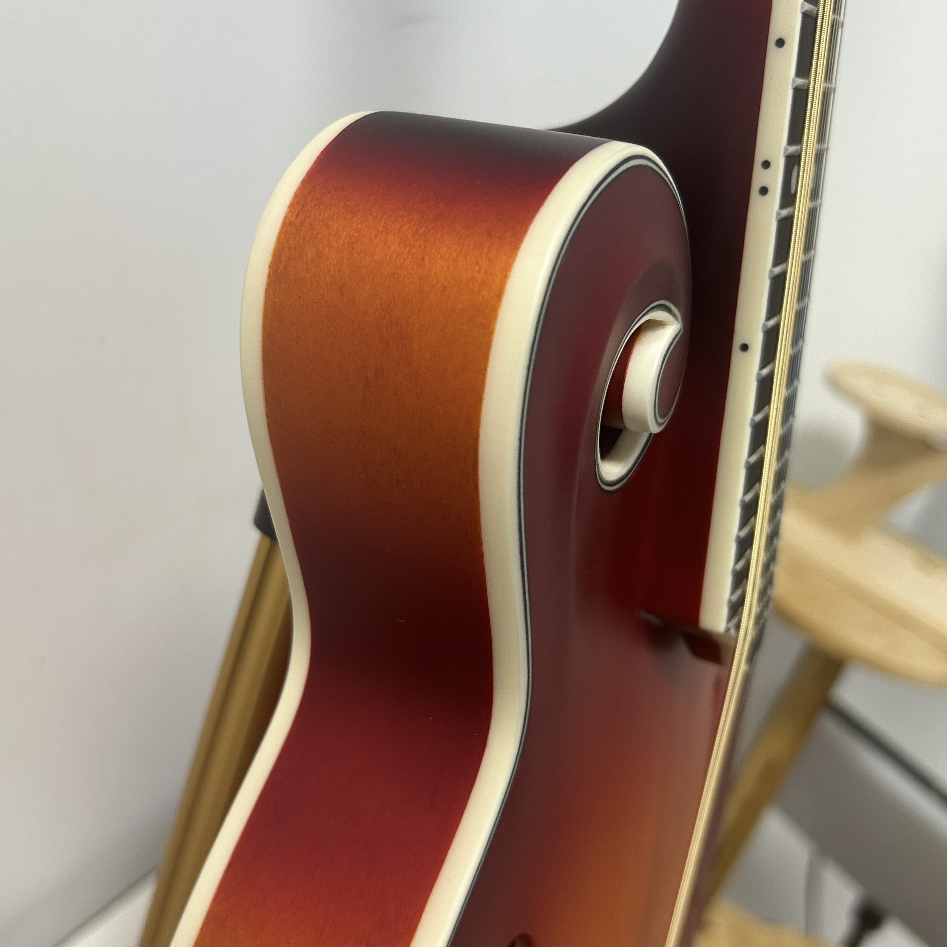 Afanti Handed Made Solid Spruce Top Sunburst Maple F Mandolin