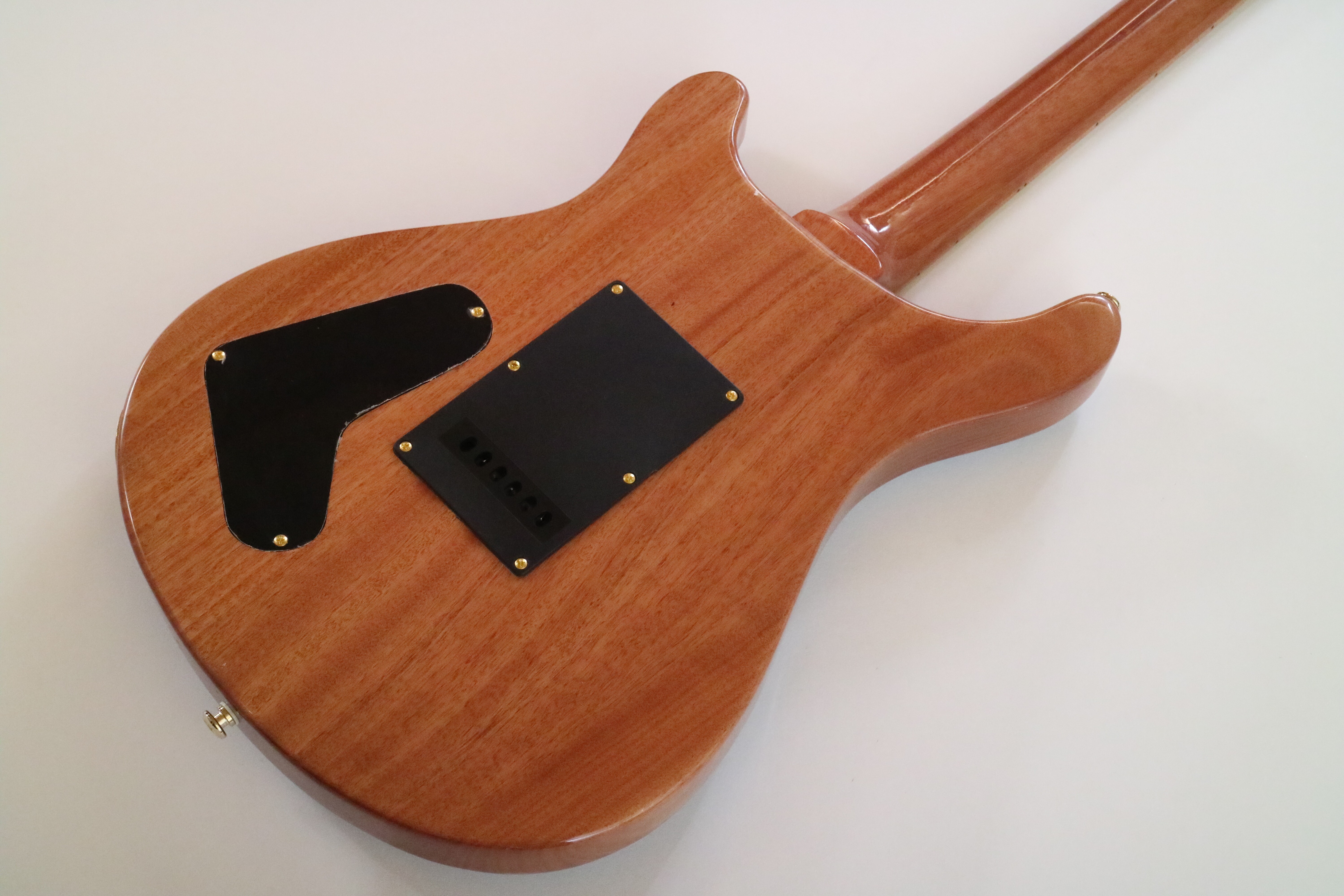 Afanti 22 Frets Mahogany with Flamed Maple Veneer Body Electric Guitar