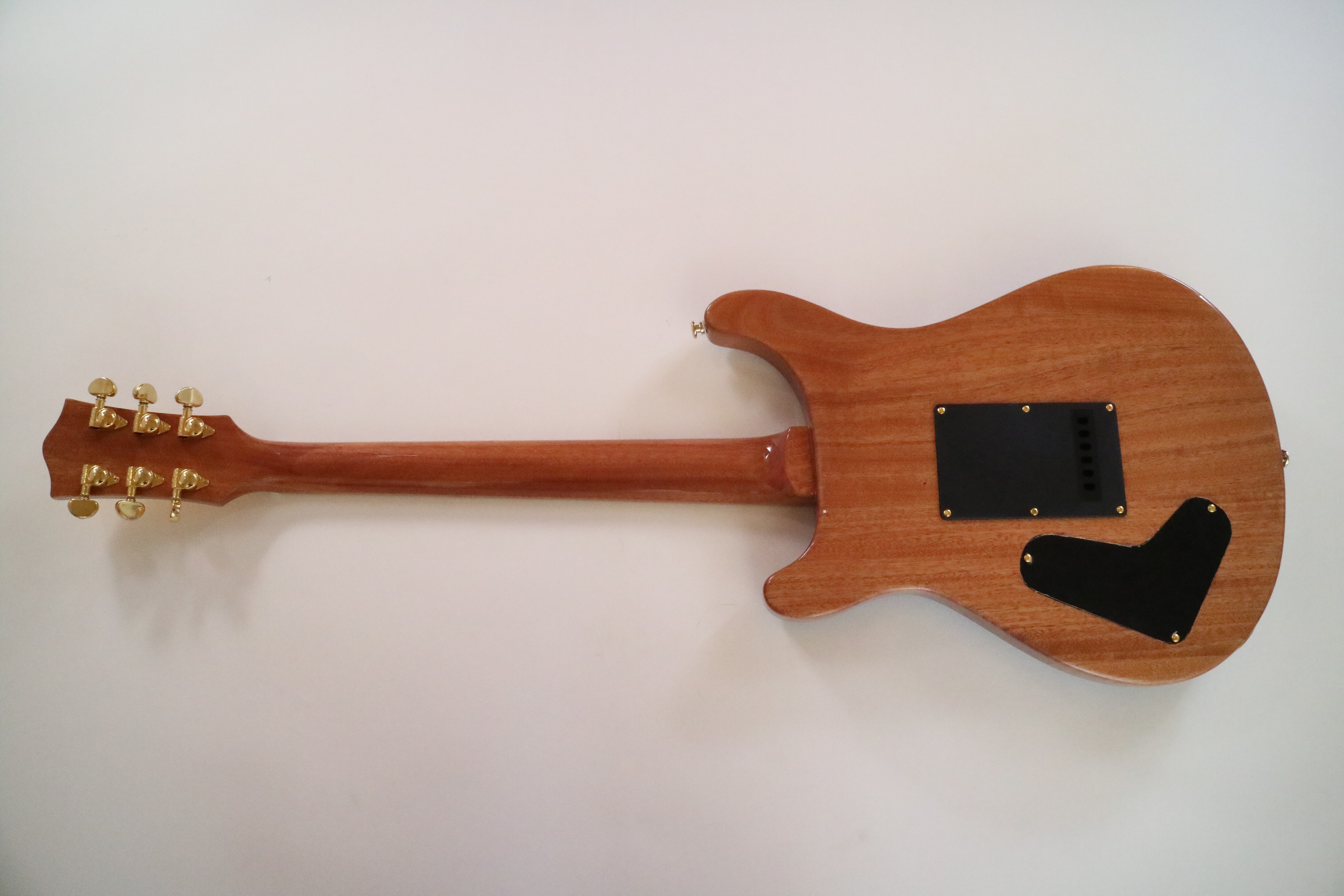 Afanti 22 Frets Mahogany with Flamed Maple Veneer Body Electric Guitar