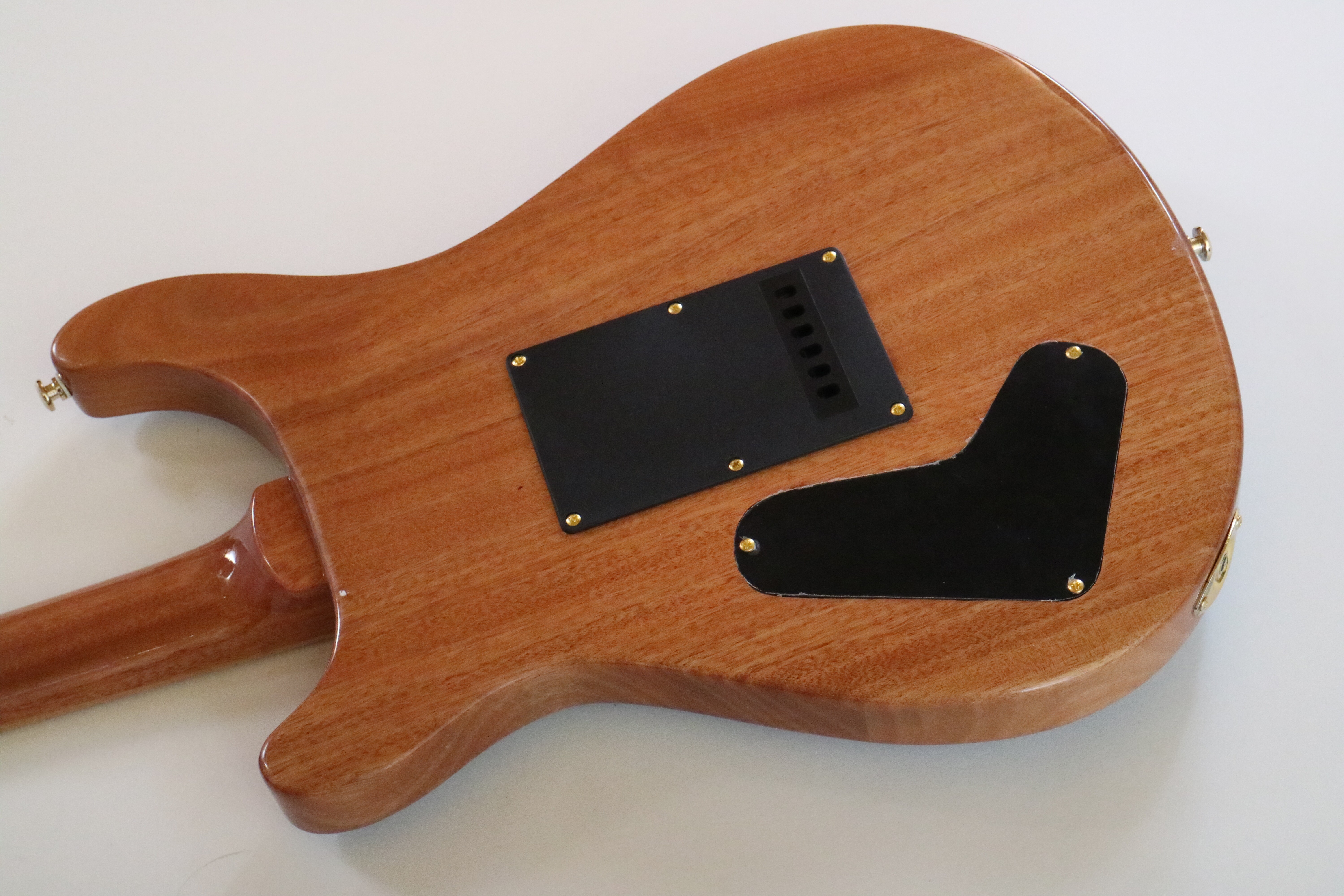 Afanti 22 Frets Mahogany with Flamed Maple Veneer Body Electric Guitar